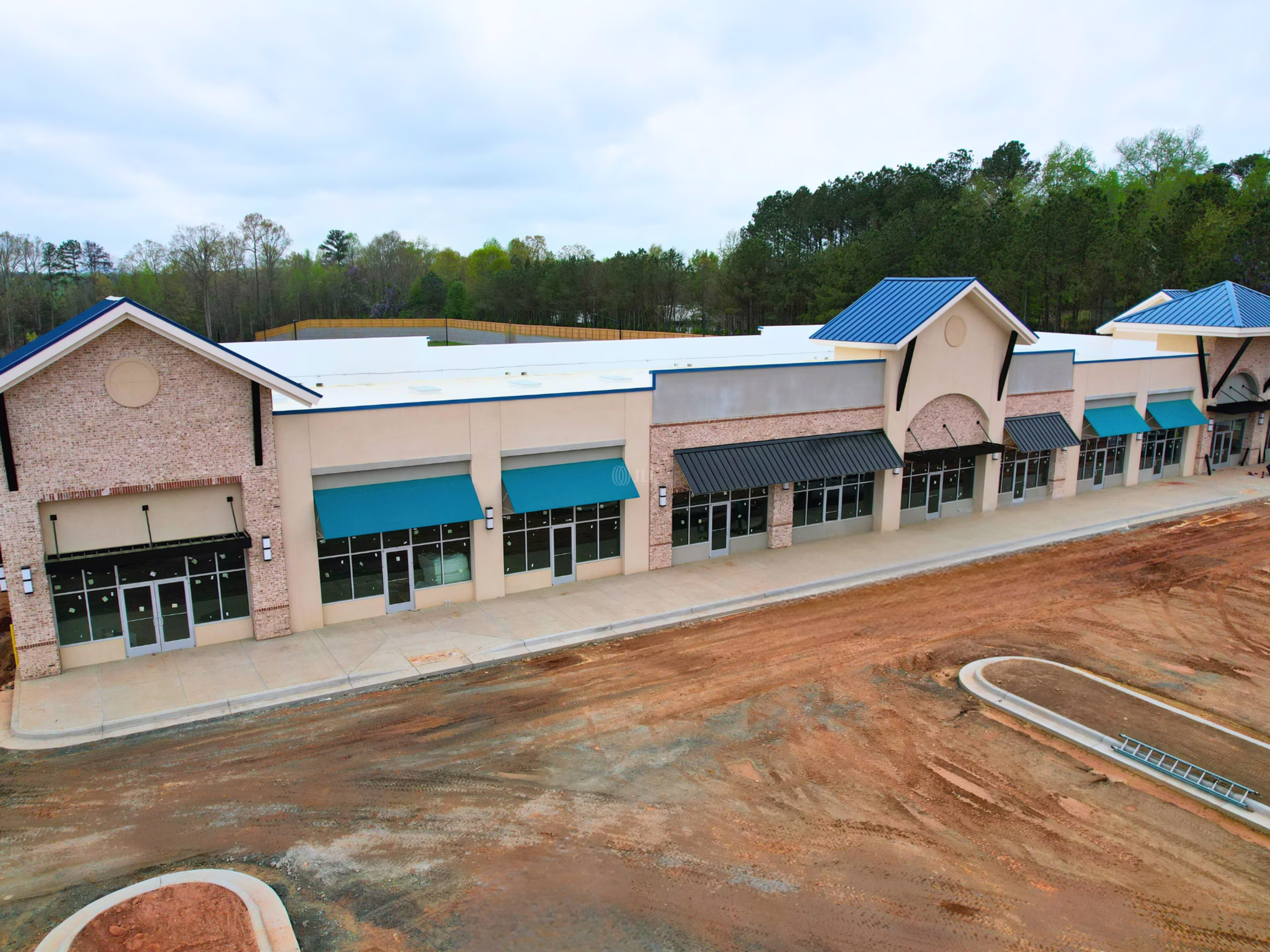 Shops at Lanier Circle