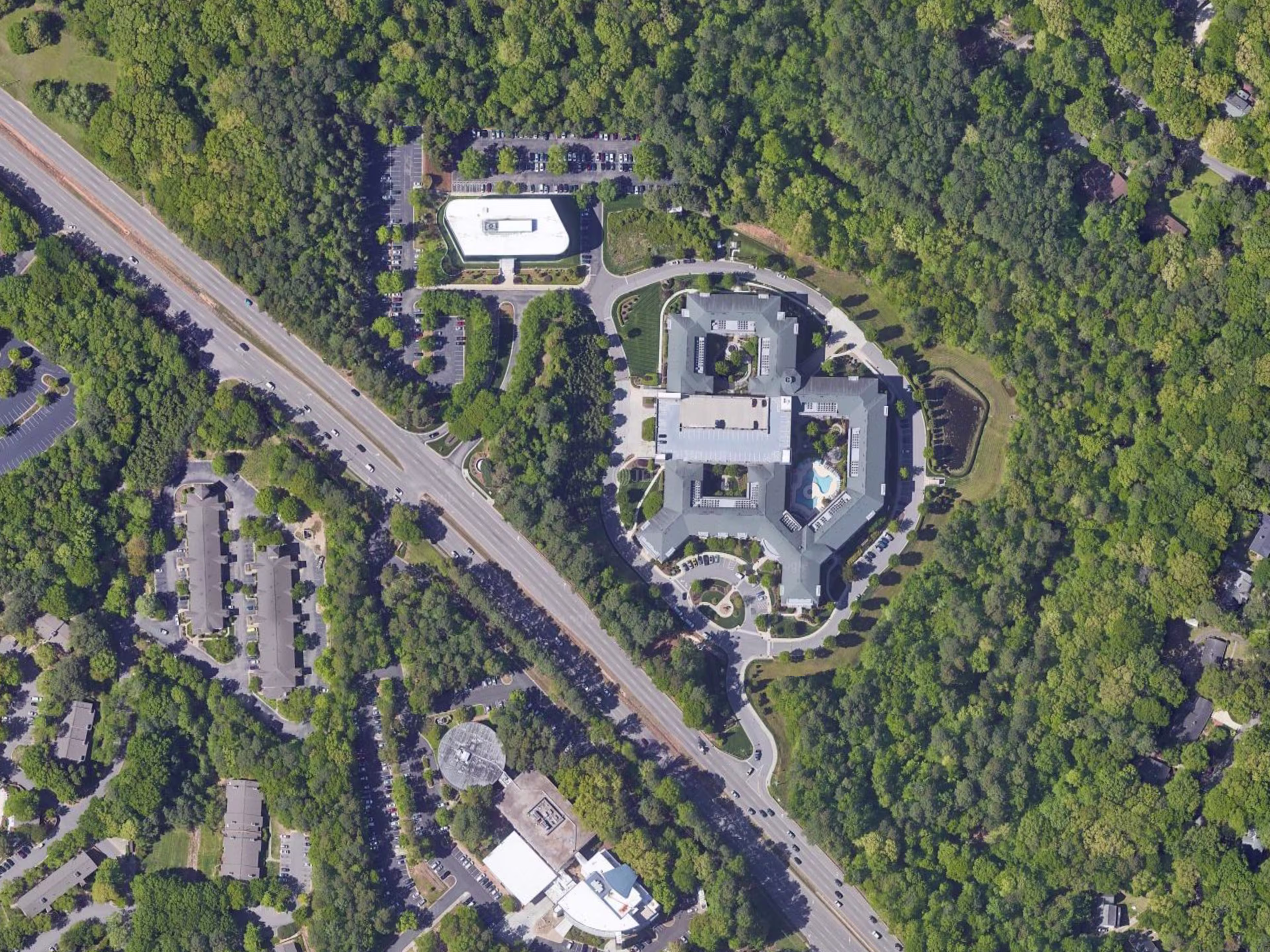 Carolina Corporate Centre