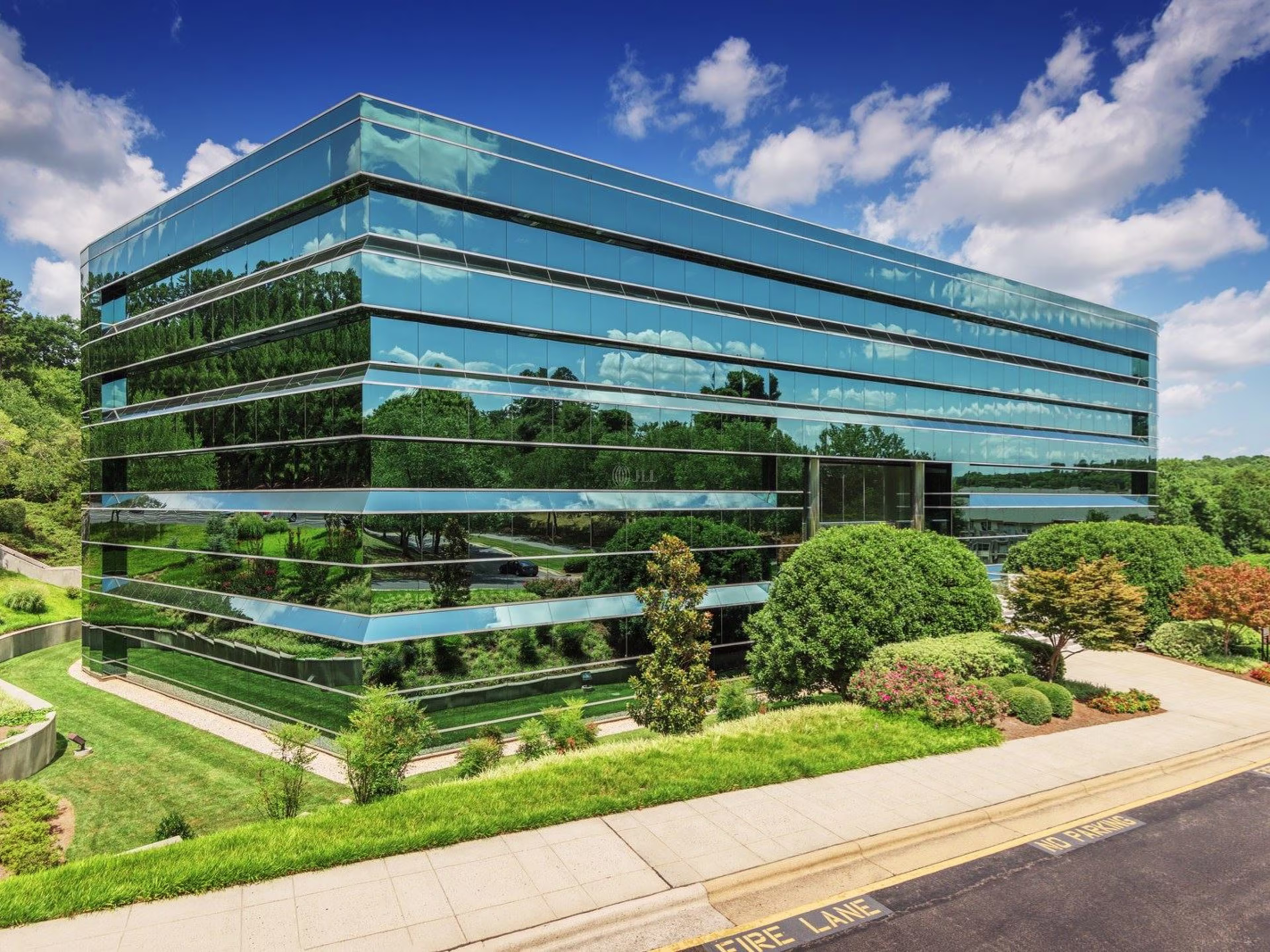Carolina Corporate Centre