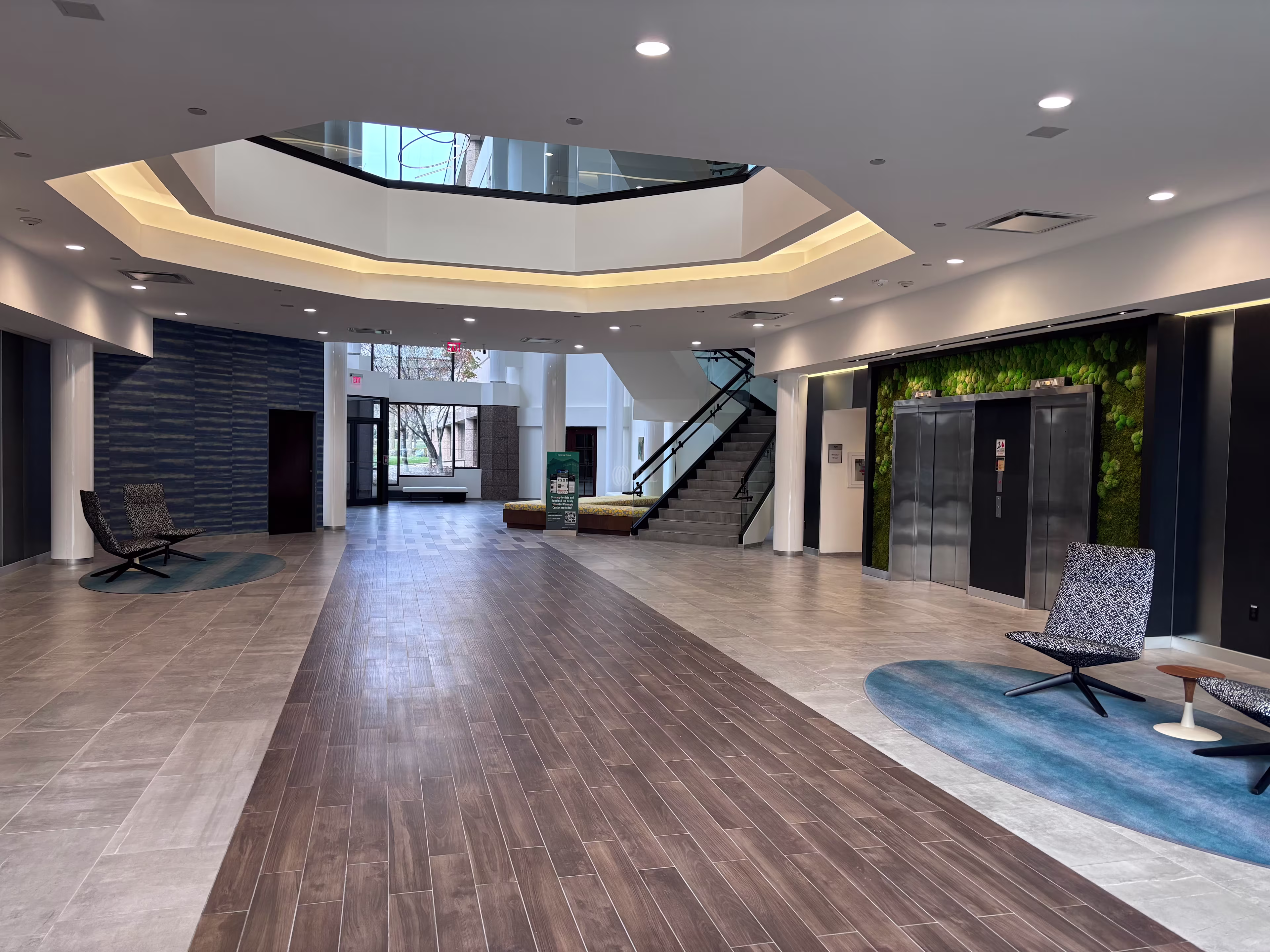 212 Carnegie Center
