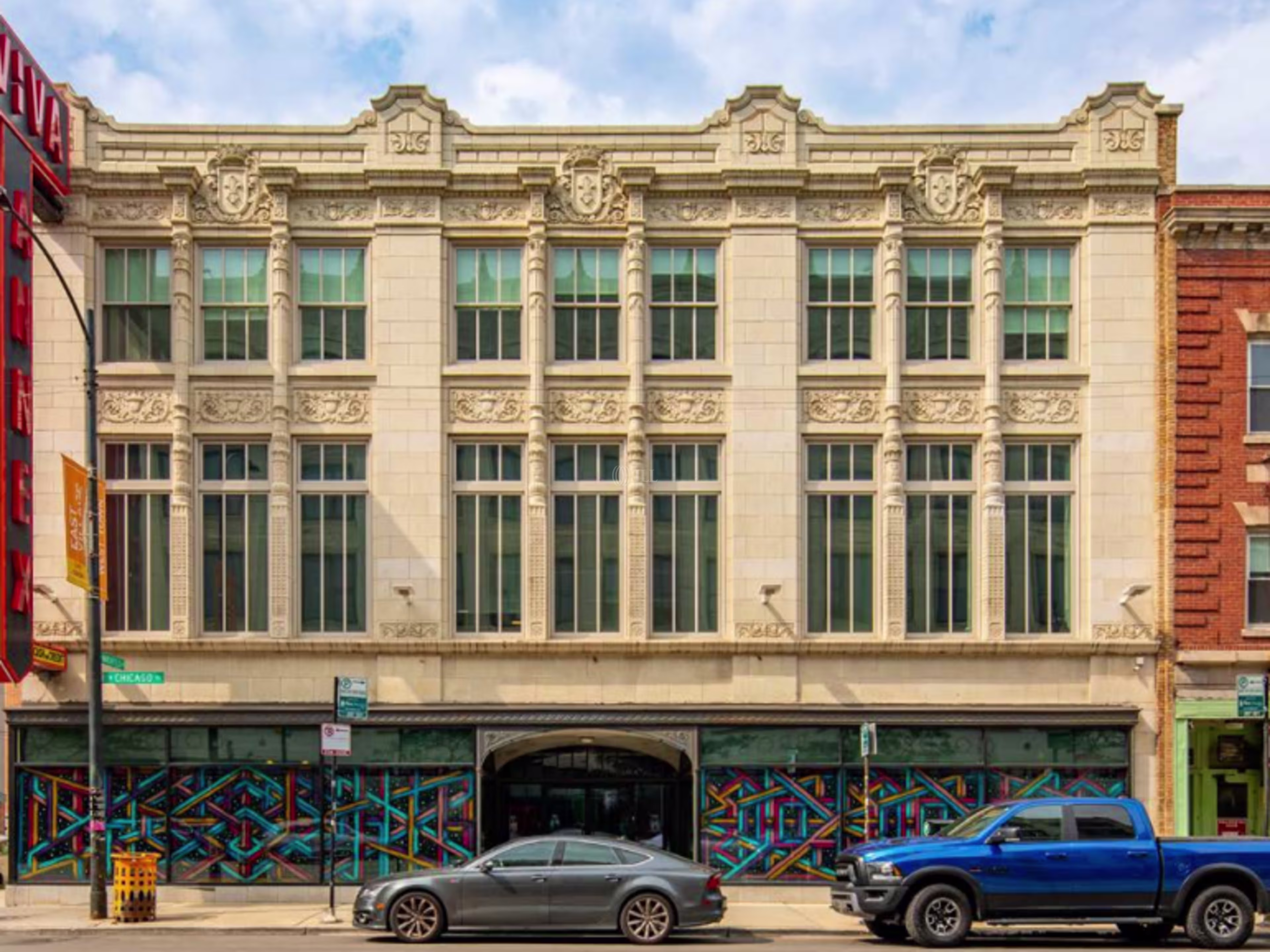 1620 W Chicago Avenue