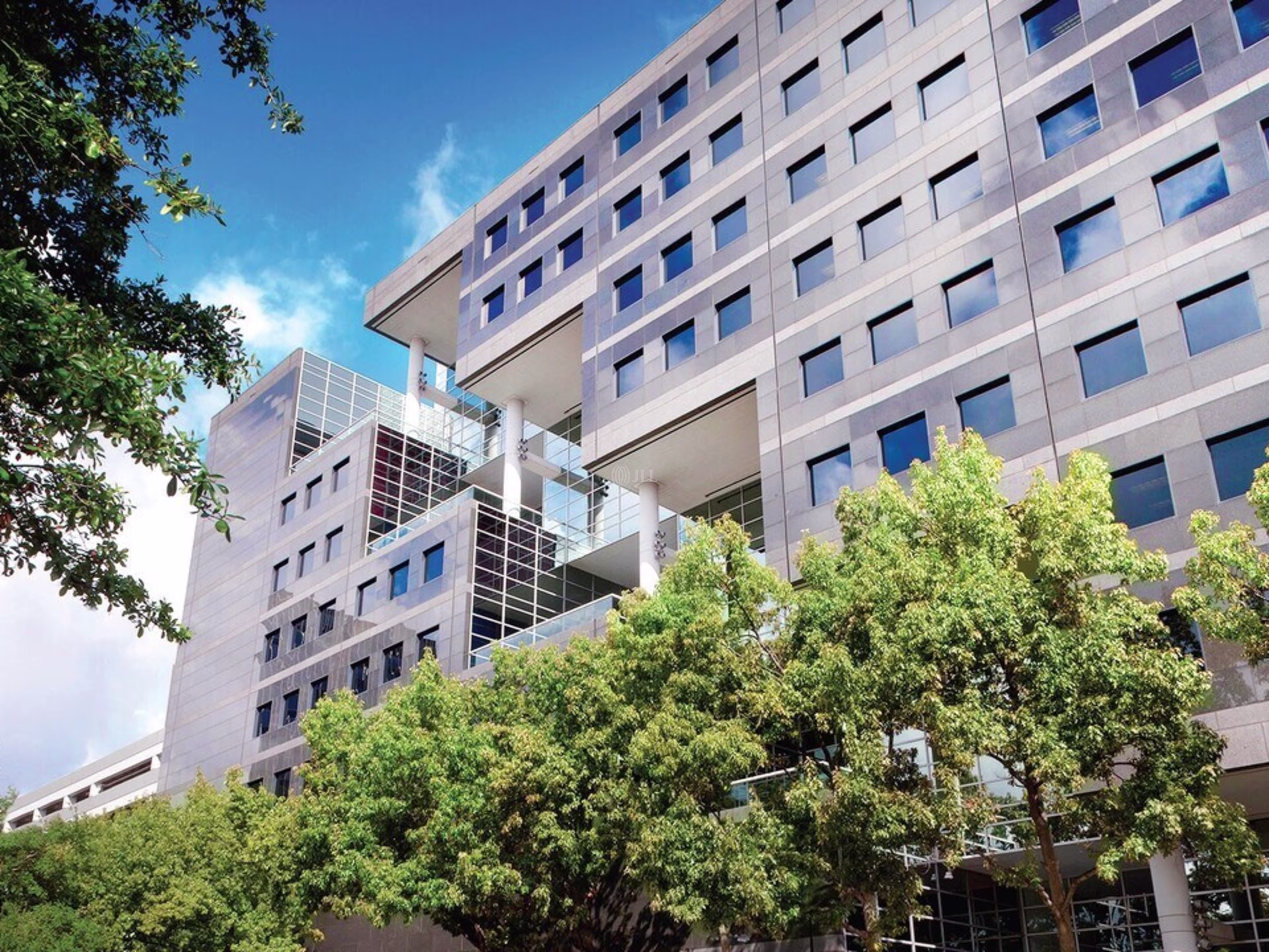 20 Greenway Plaza