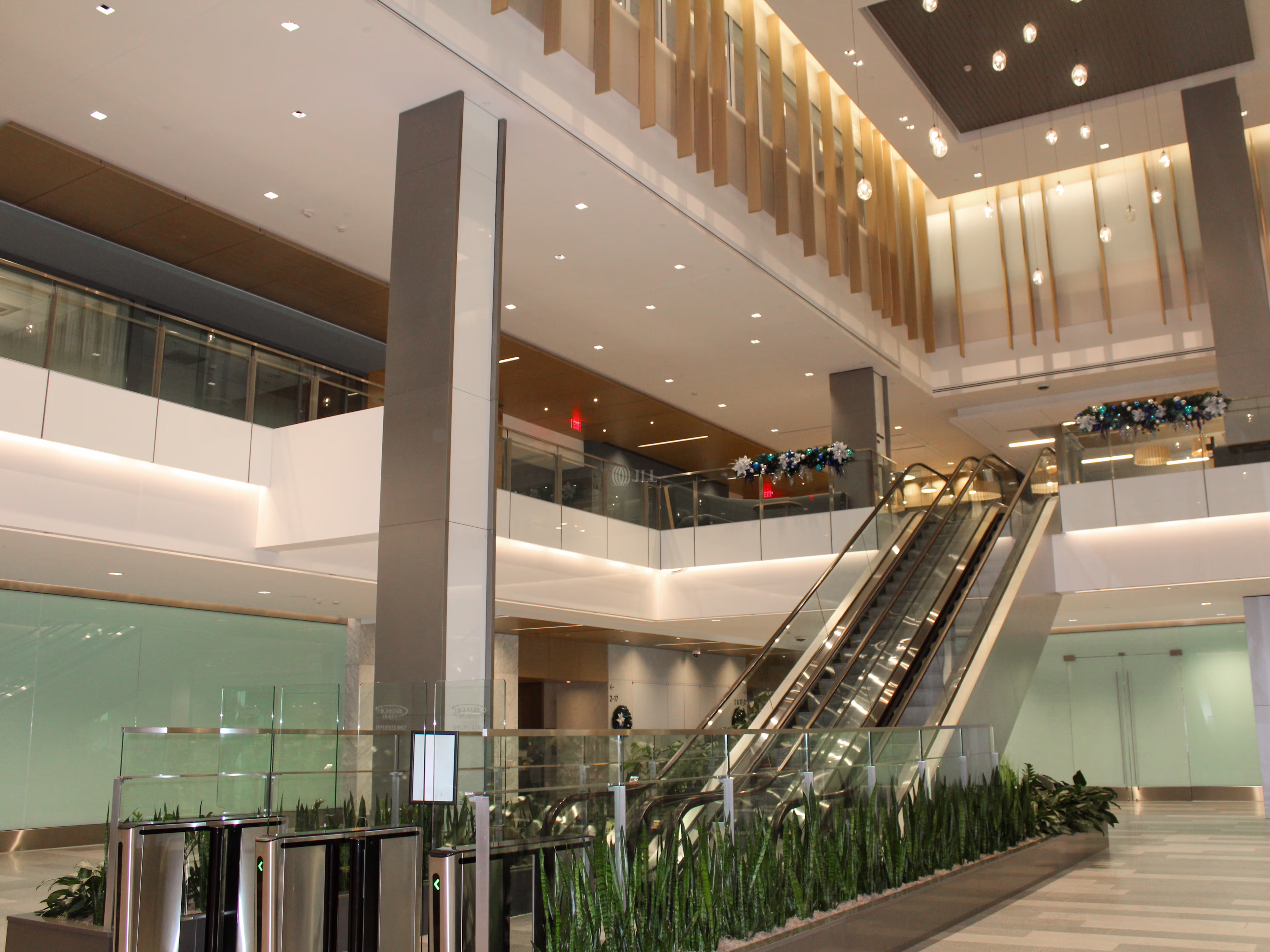 Fifth Avenue Place