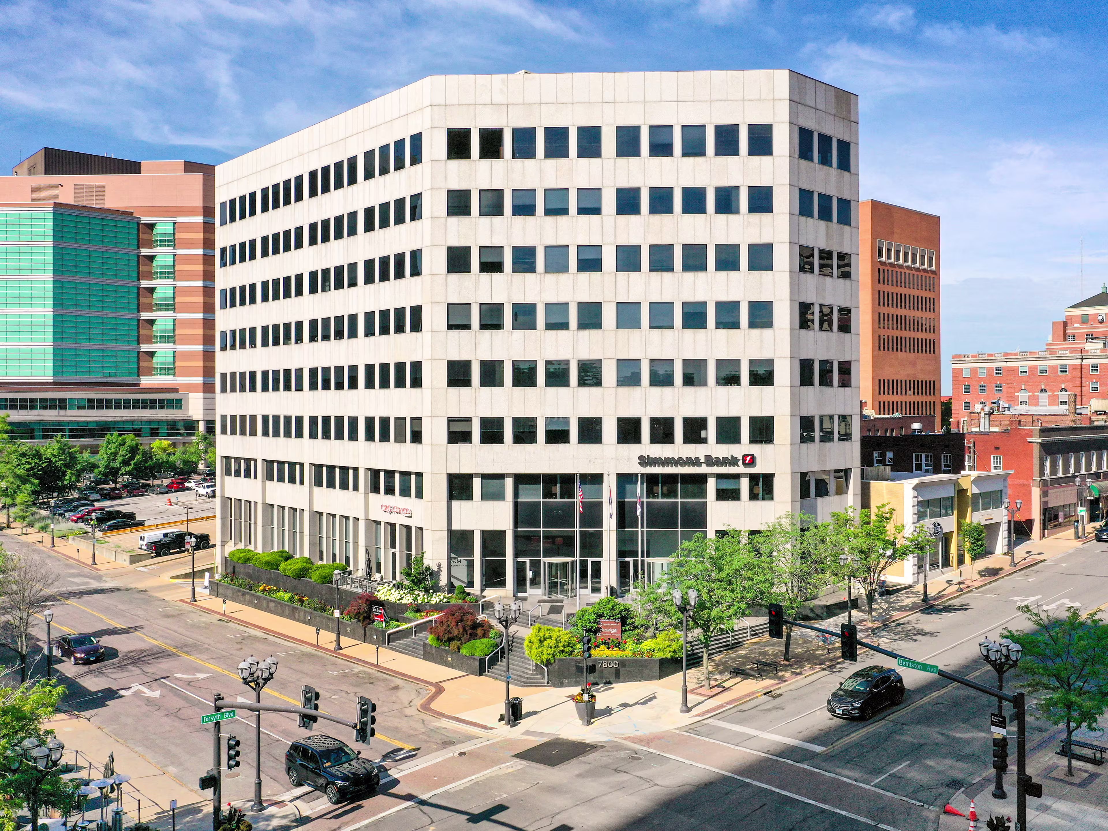 Simmons Bank Building