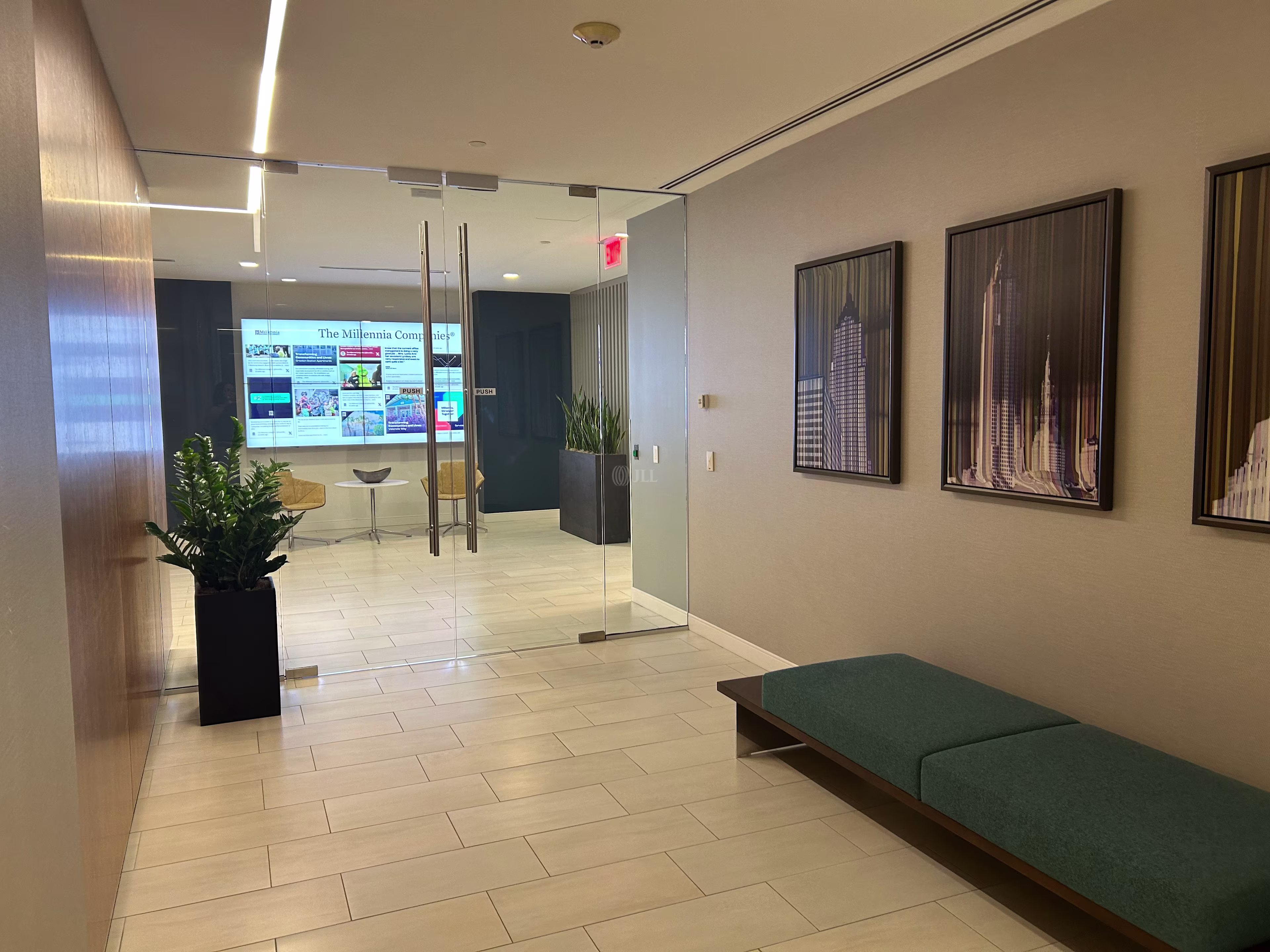 Key Center Tower