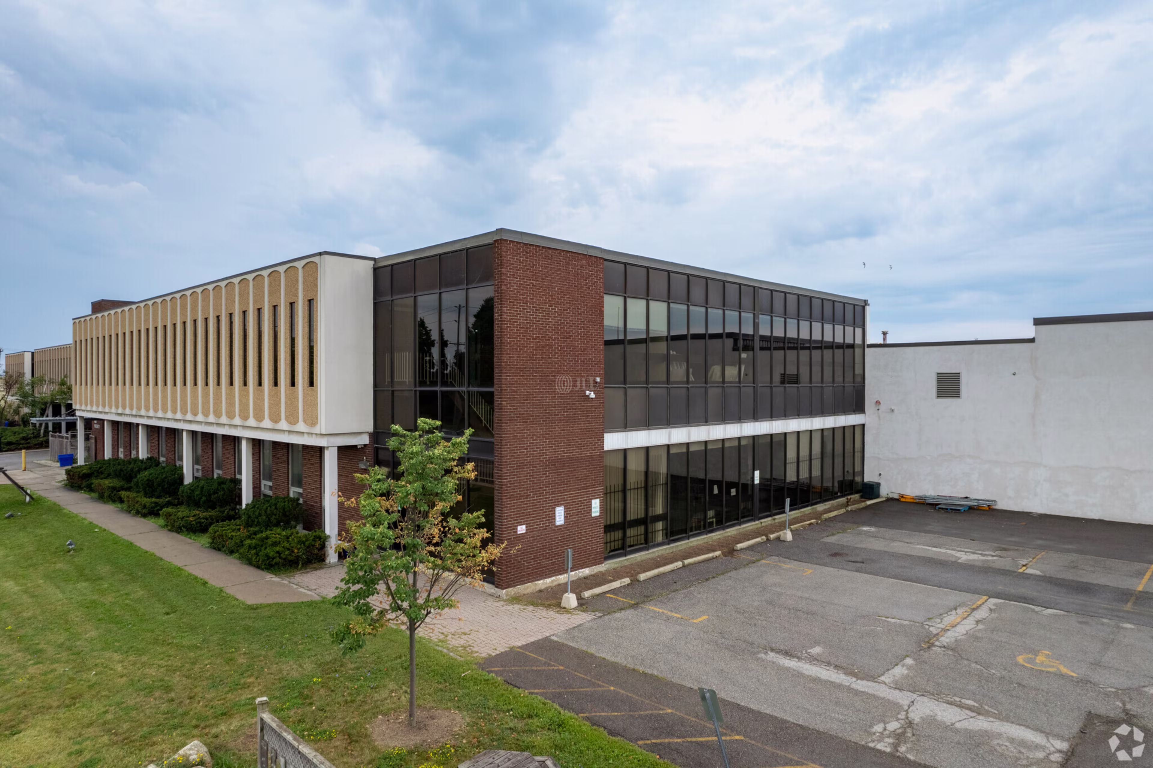 1870 Birchmount Road