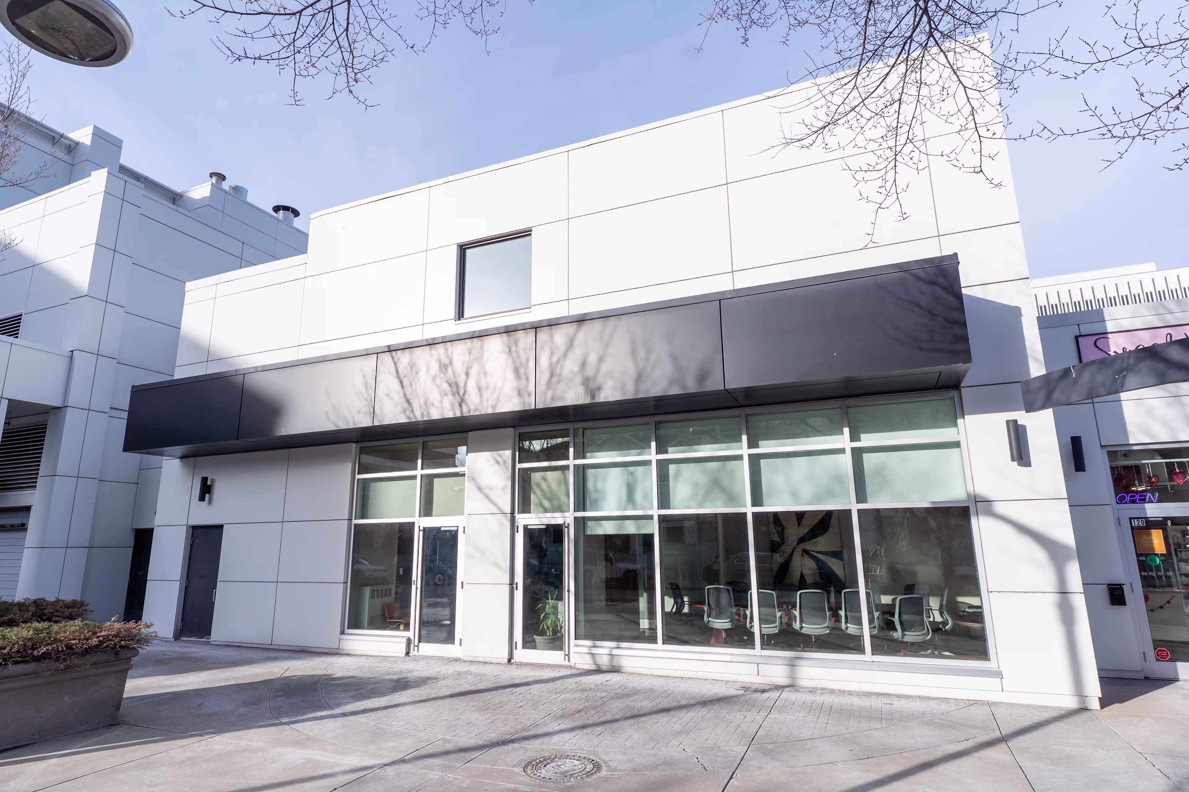 120-124 13th Avenue SW