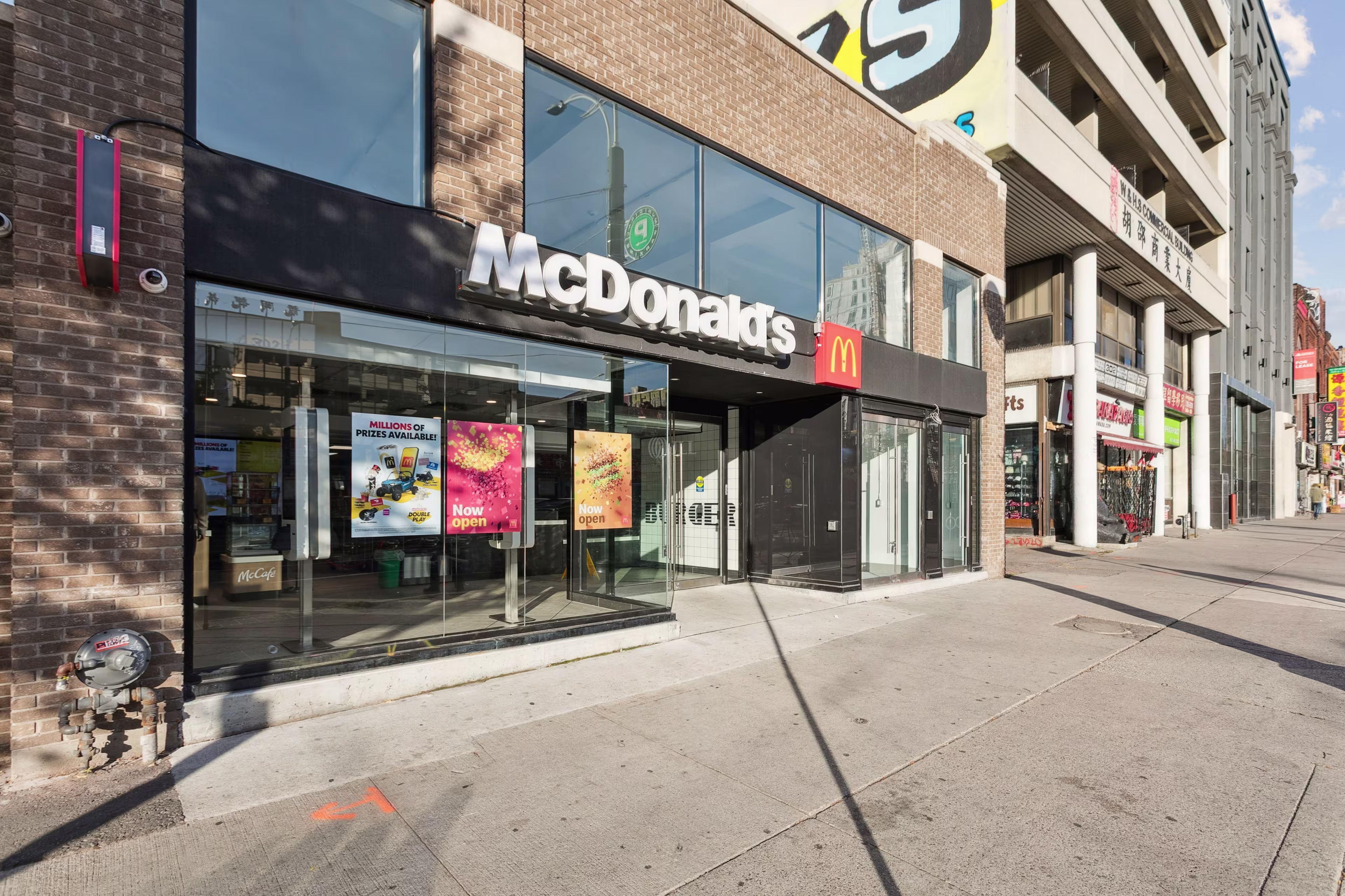 300 Spadina Avenue
