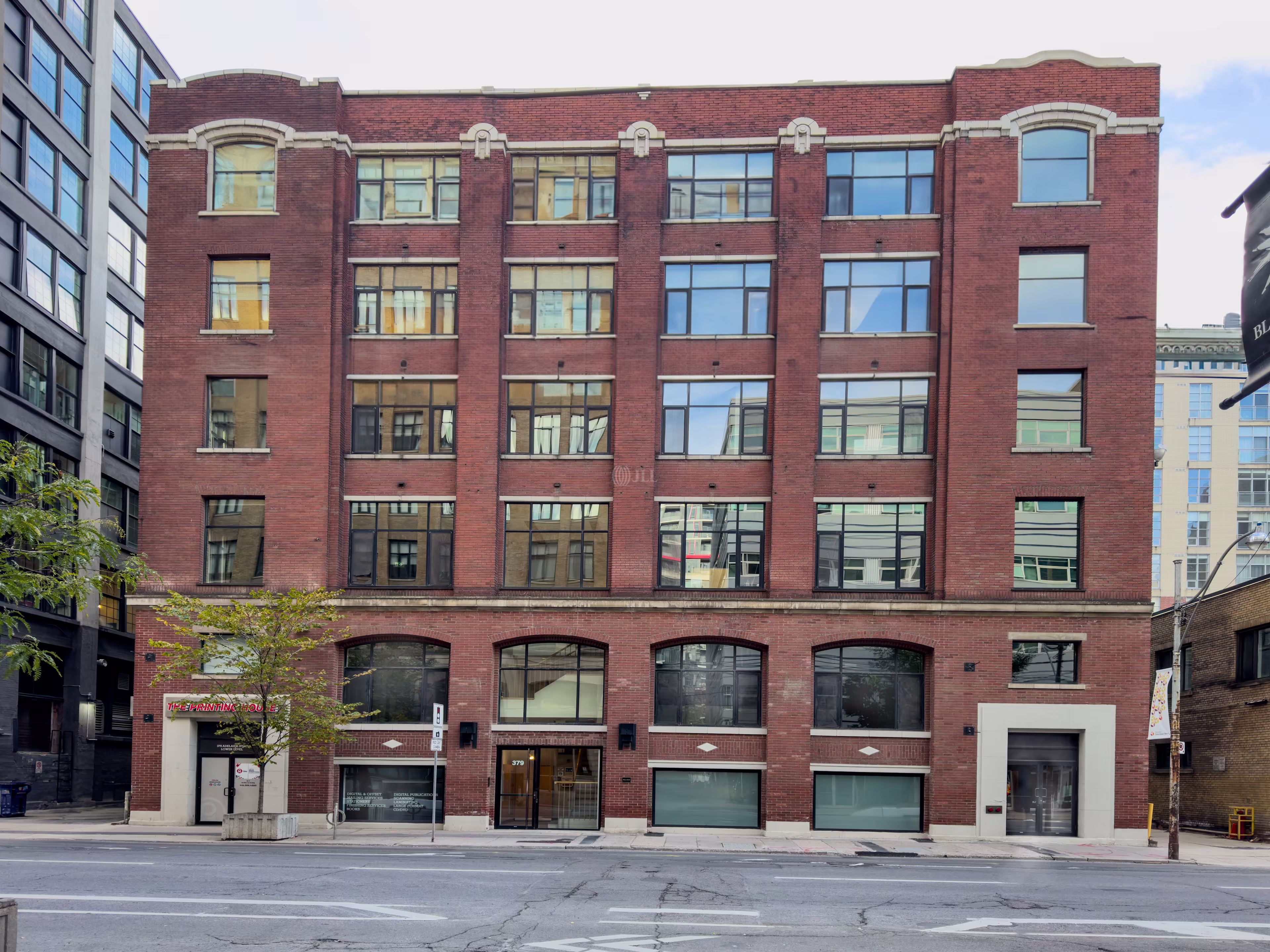 379 Adelaide Street W