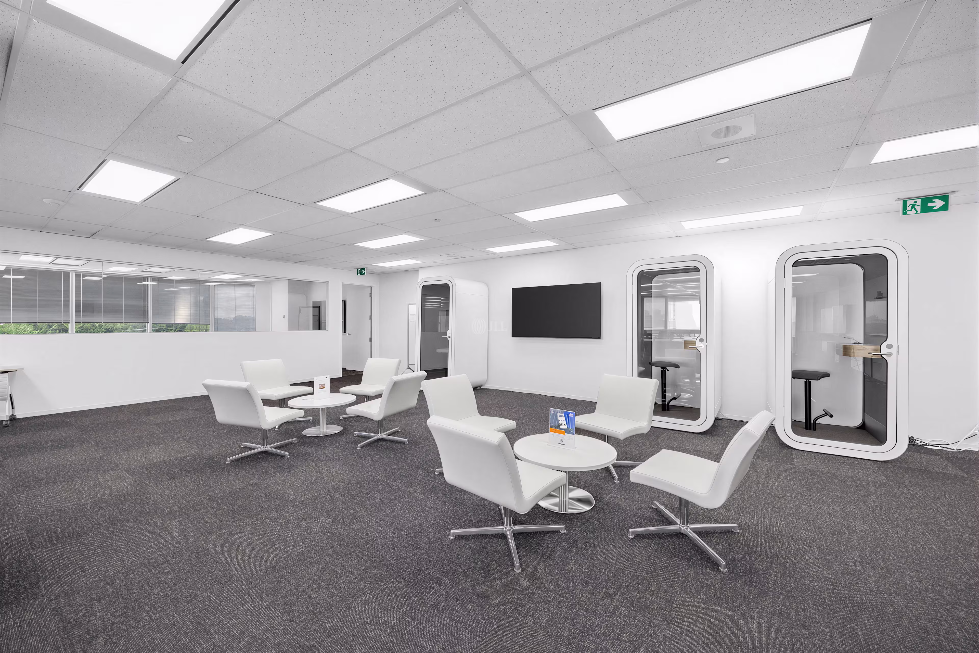 3280 Bloor Street W