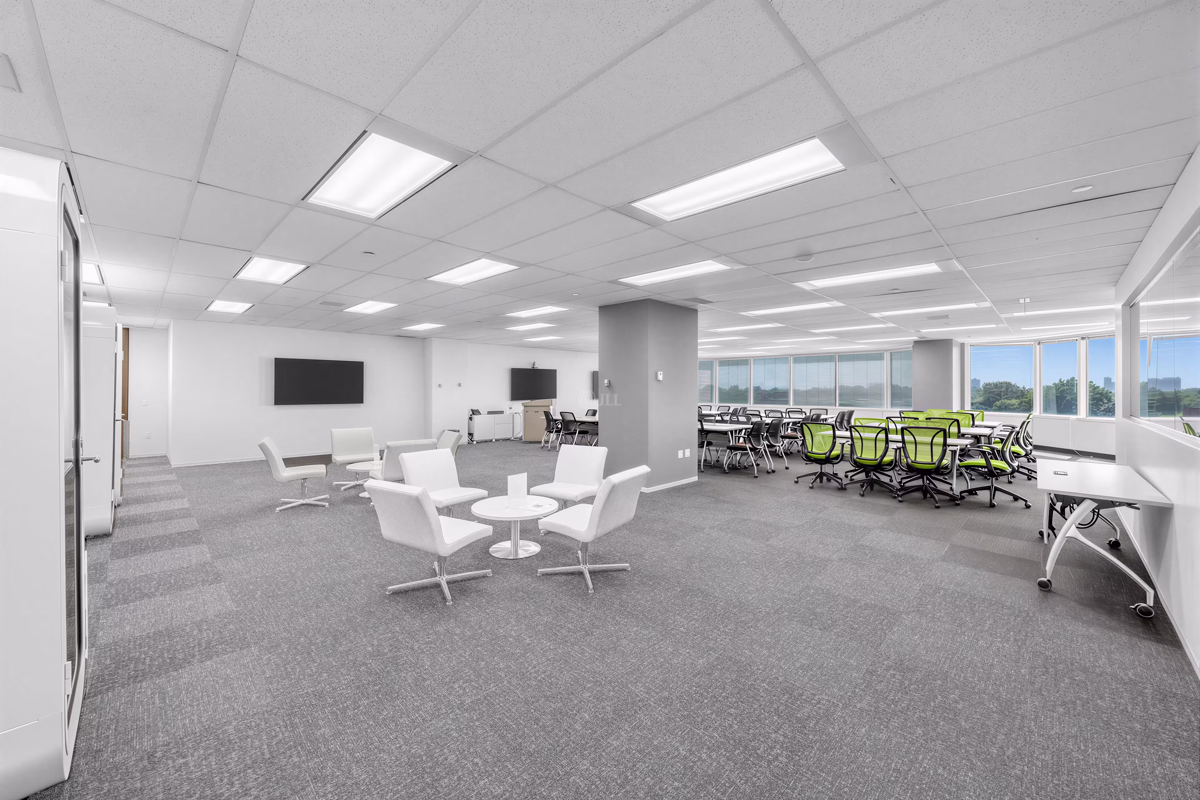 3280 Bloor Street W