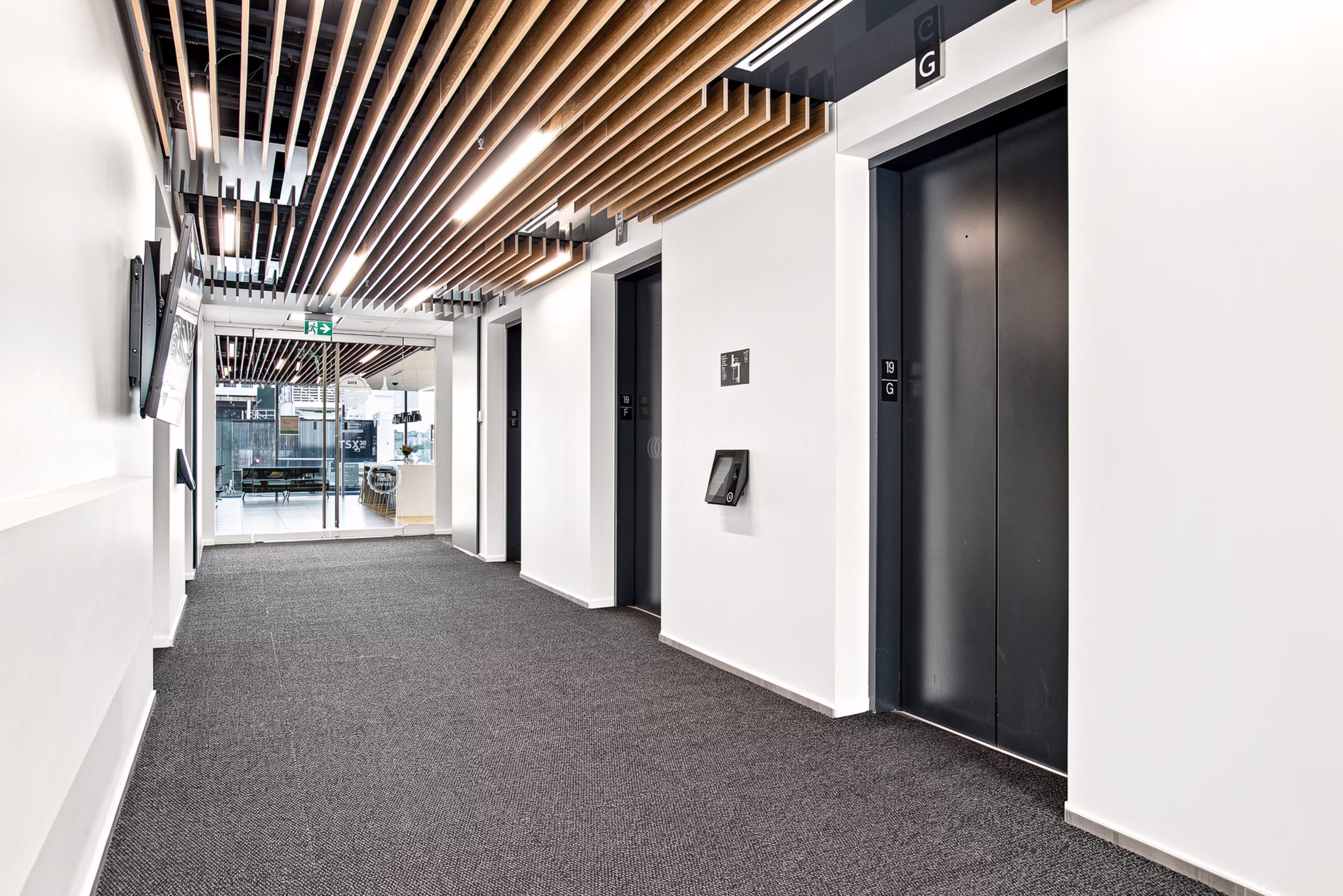 900 de Maisonneuve Boulevard West
