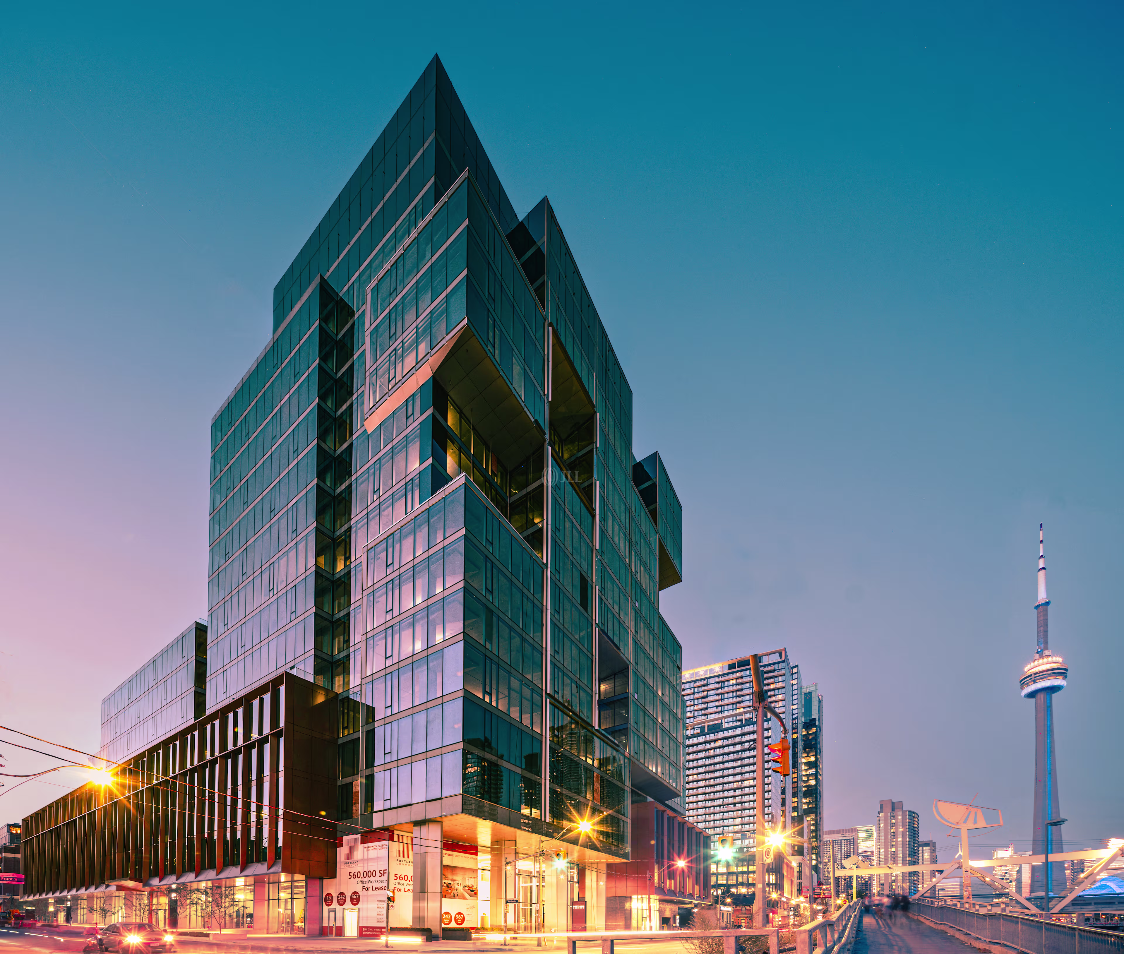 530 Front Street W