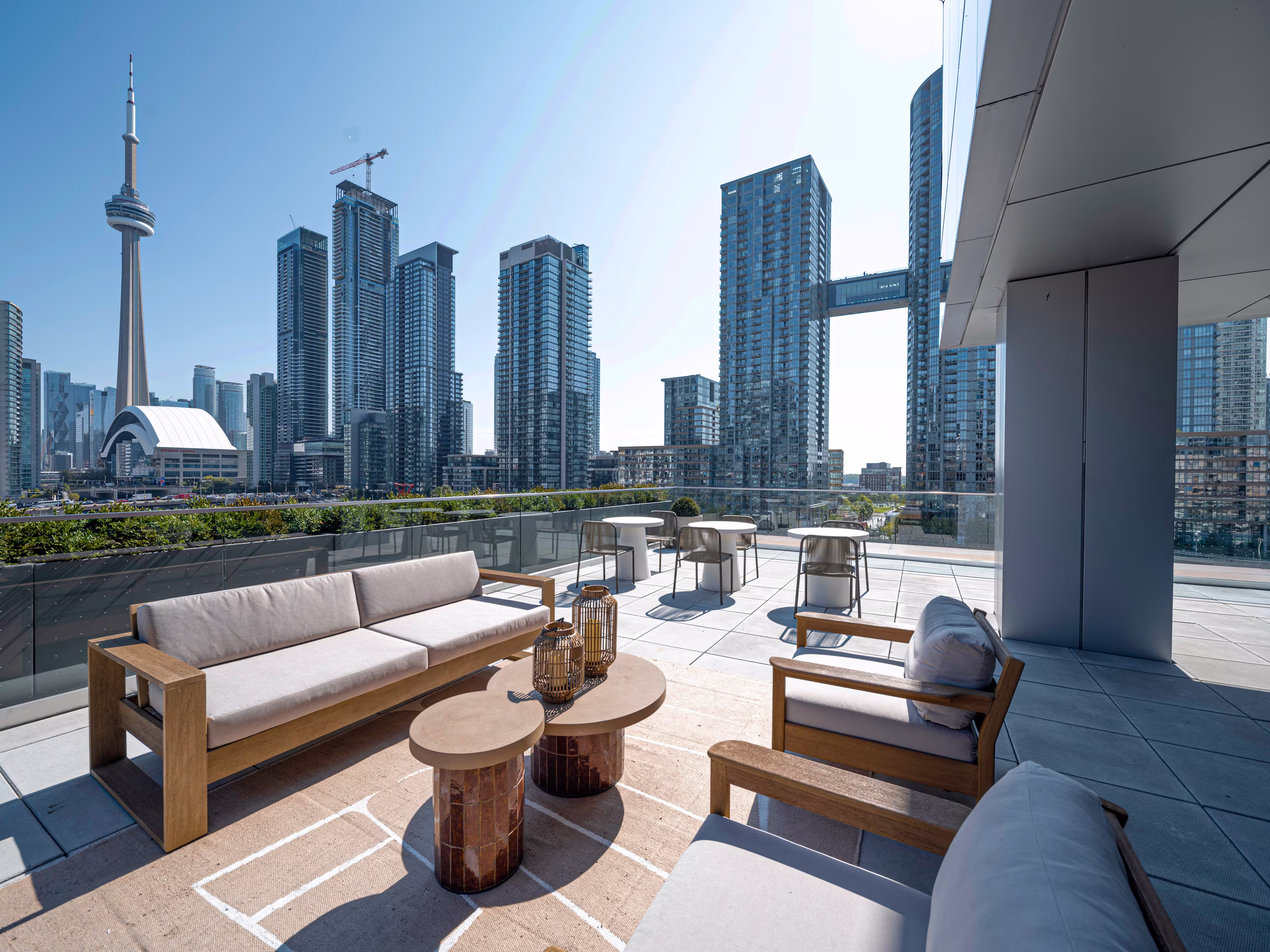 530 Front Street W