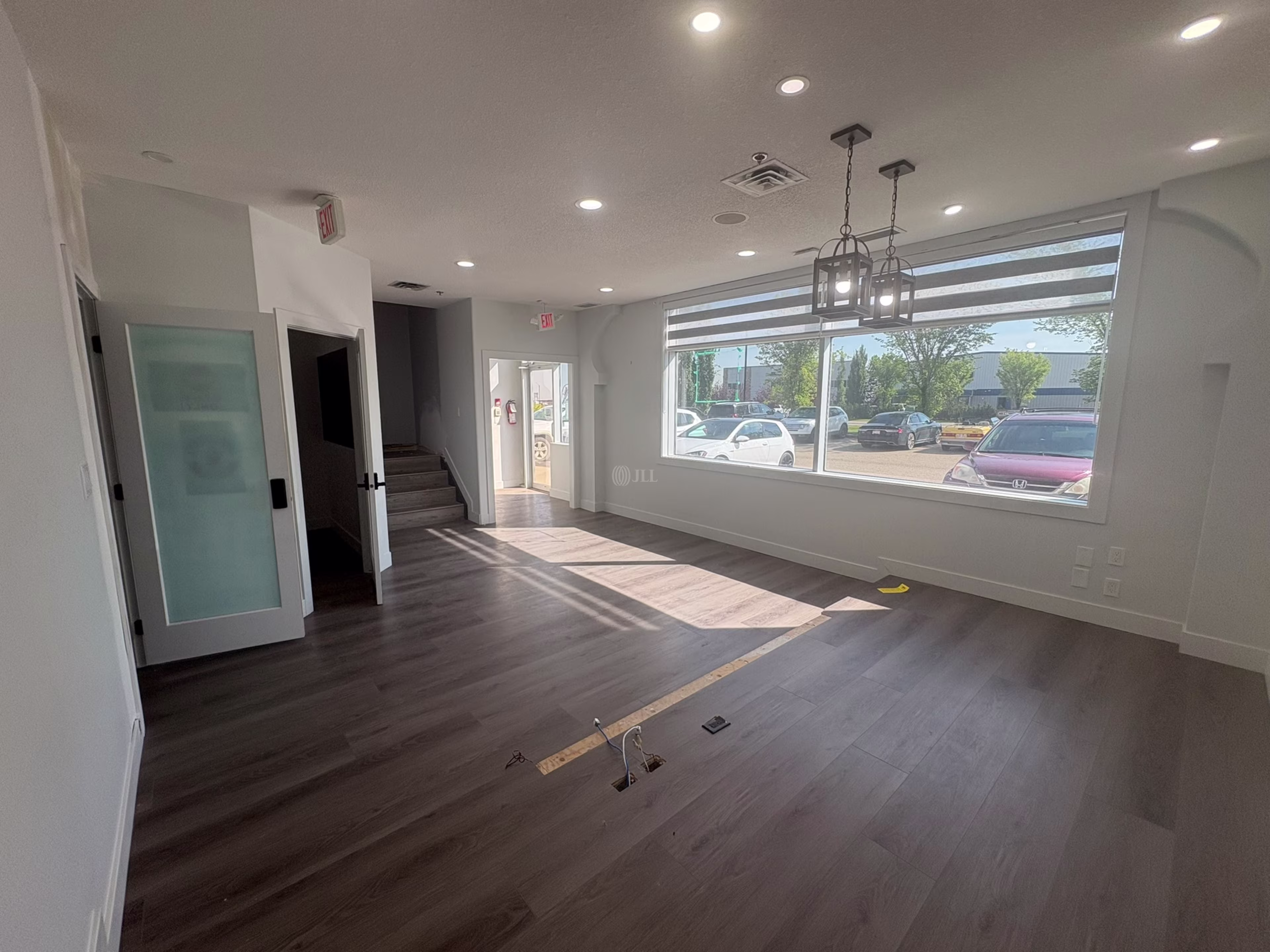 152, 134 Pembina Rd
