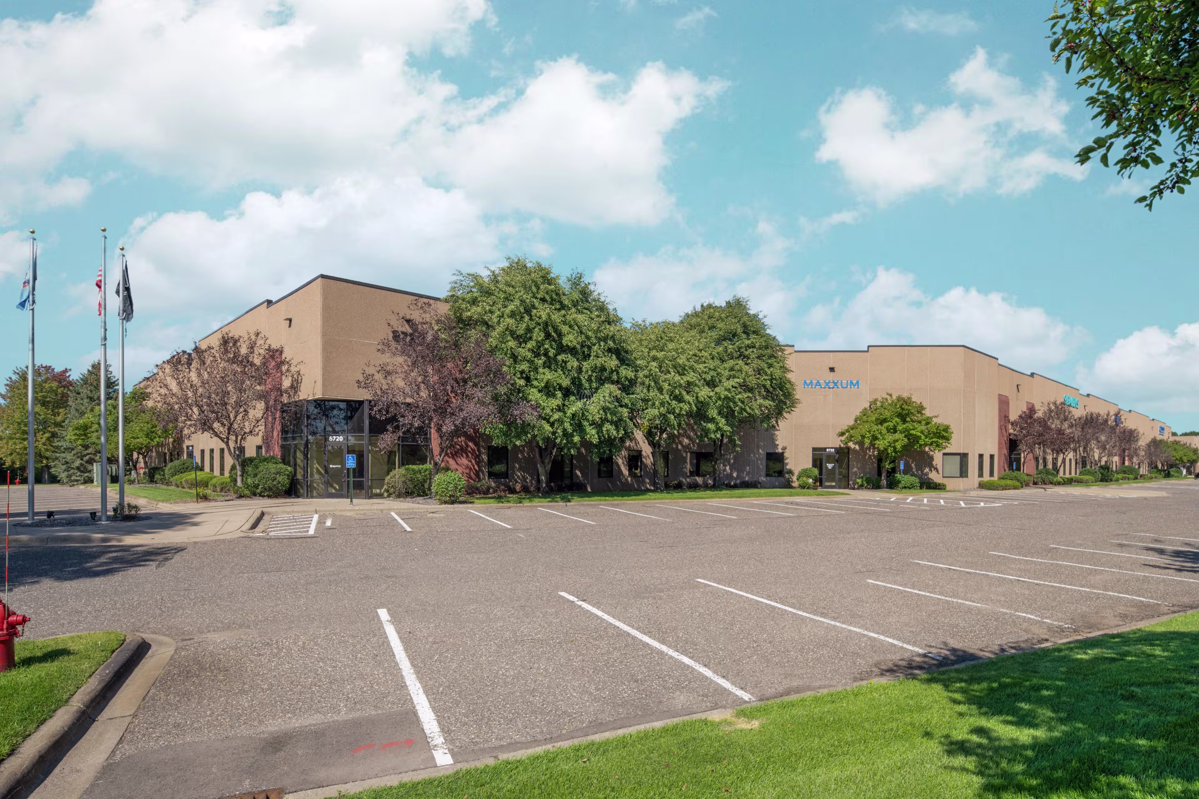 8720-8786 W 35W Service Dr NE