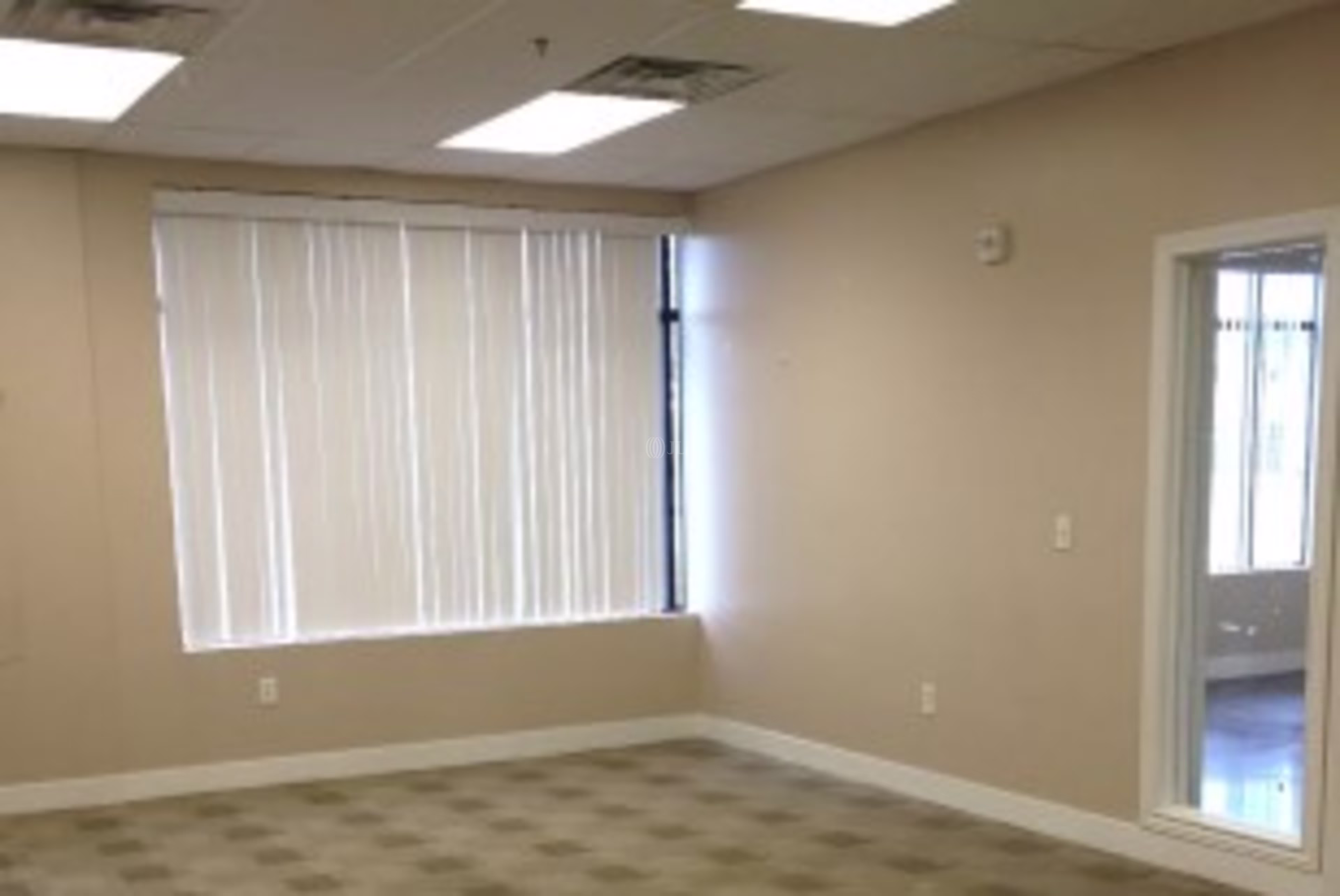 120 N Redwood Rd