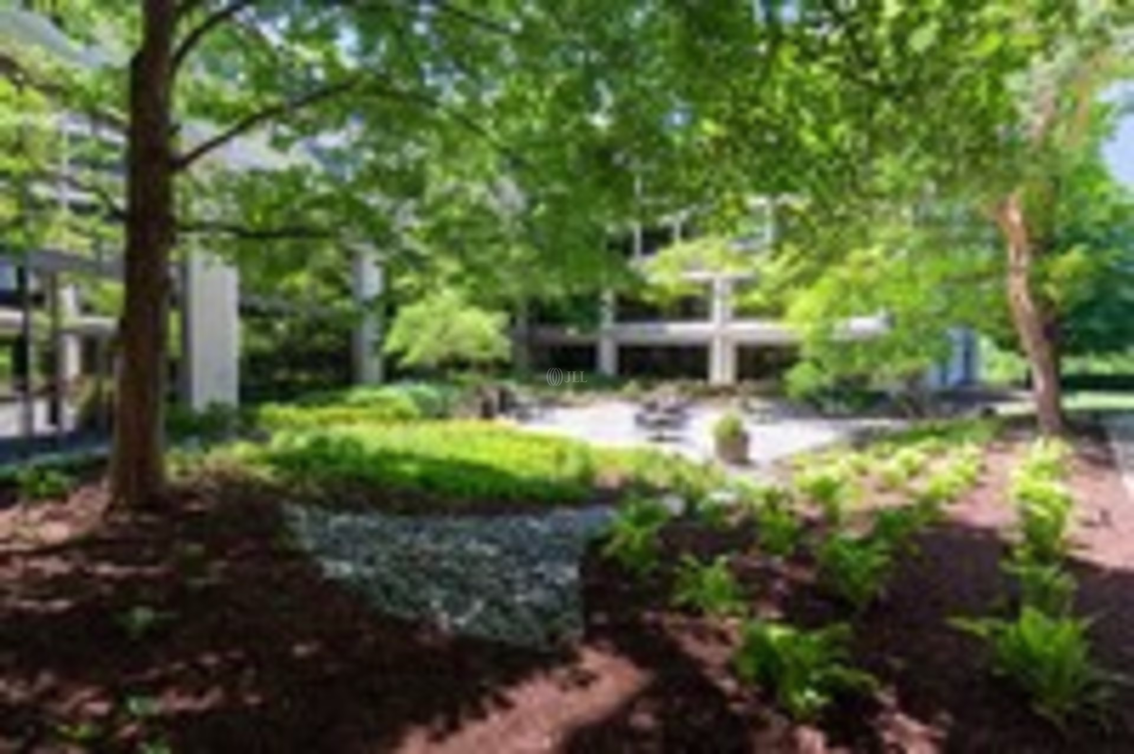 2211-2215 S York Rd