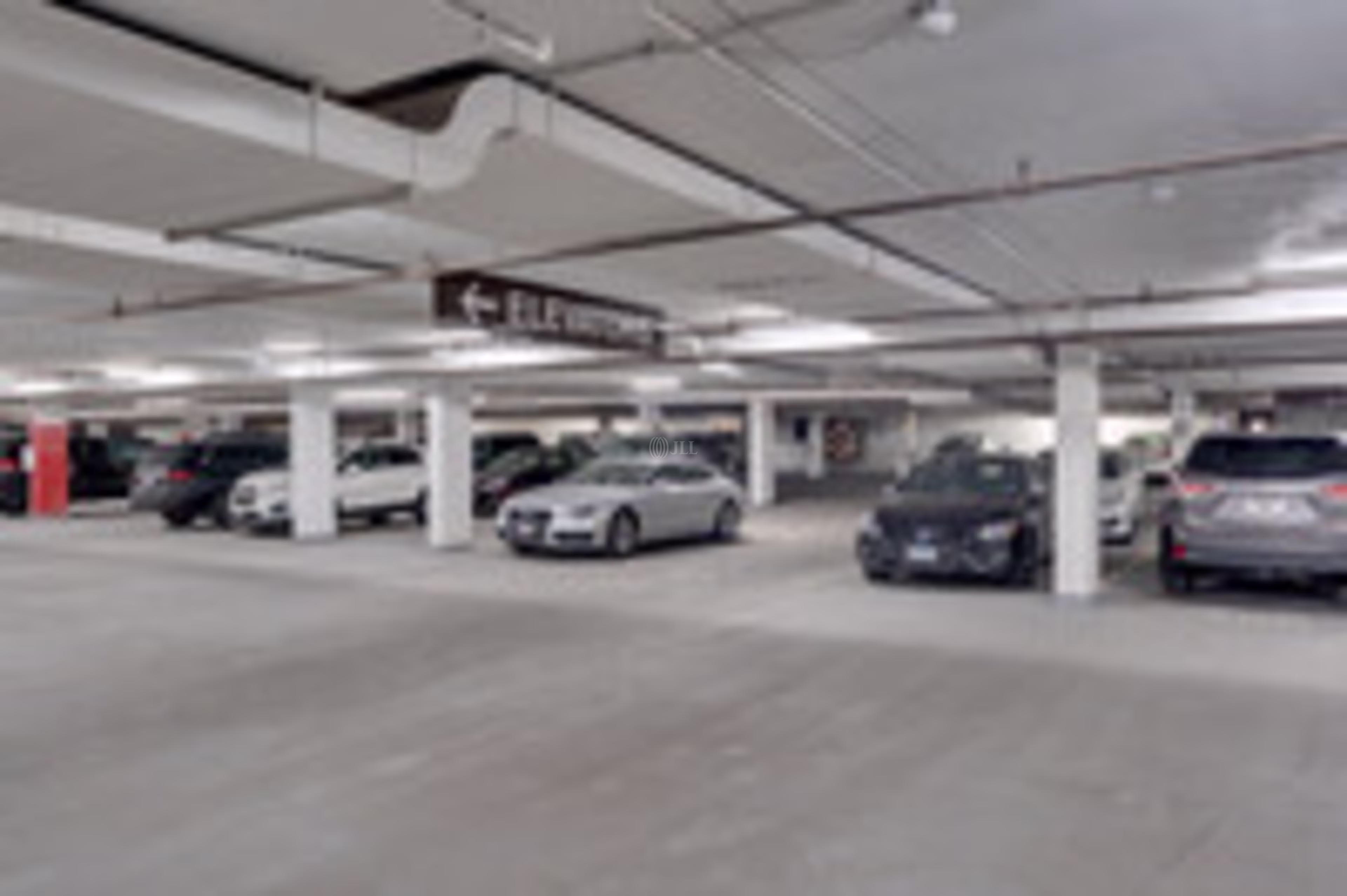 2211-2215 S York Rd