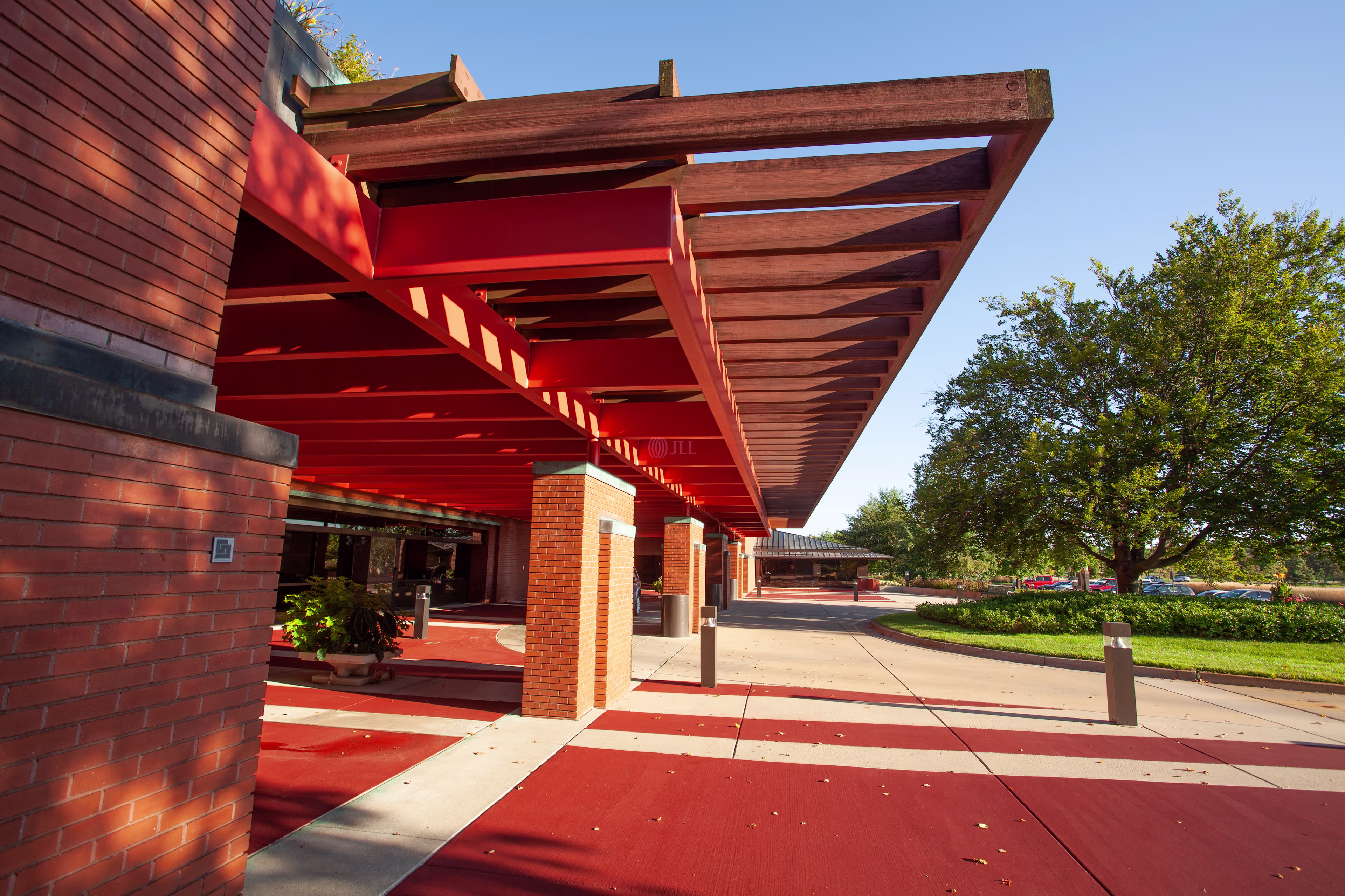 24 Frank Lloyd Wright Dr
