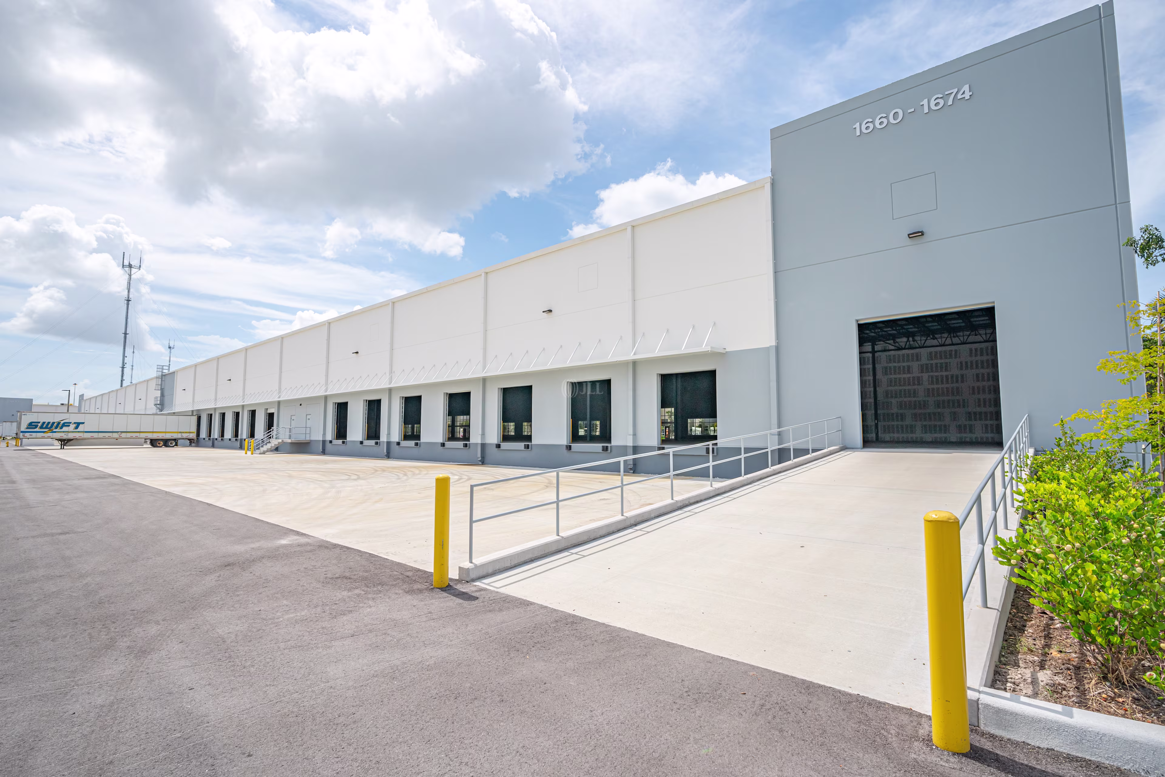 1620 NW 215th St
