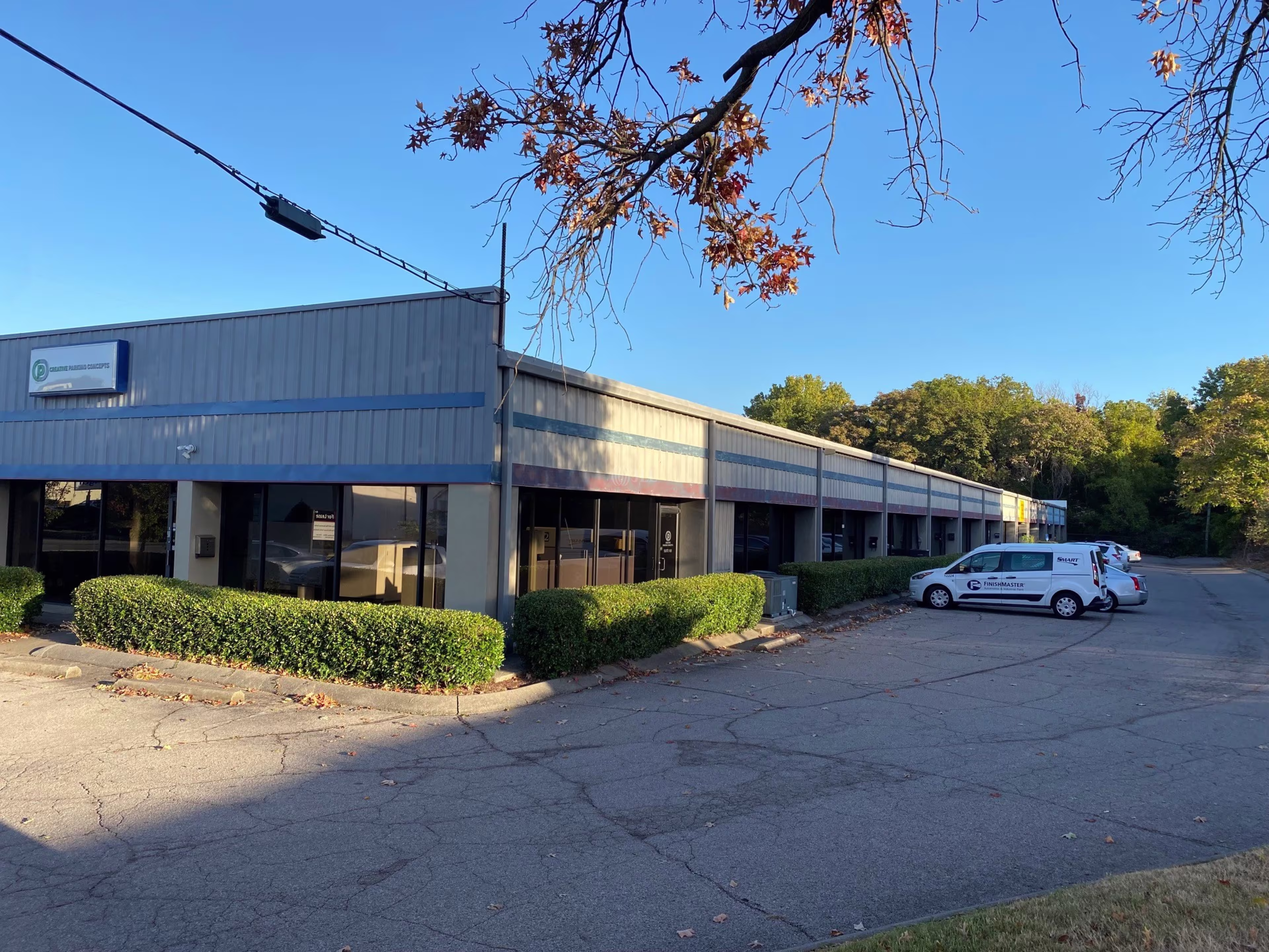1100 Elm Hill Pike
