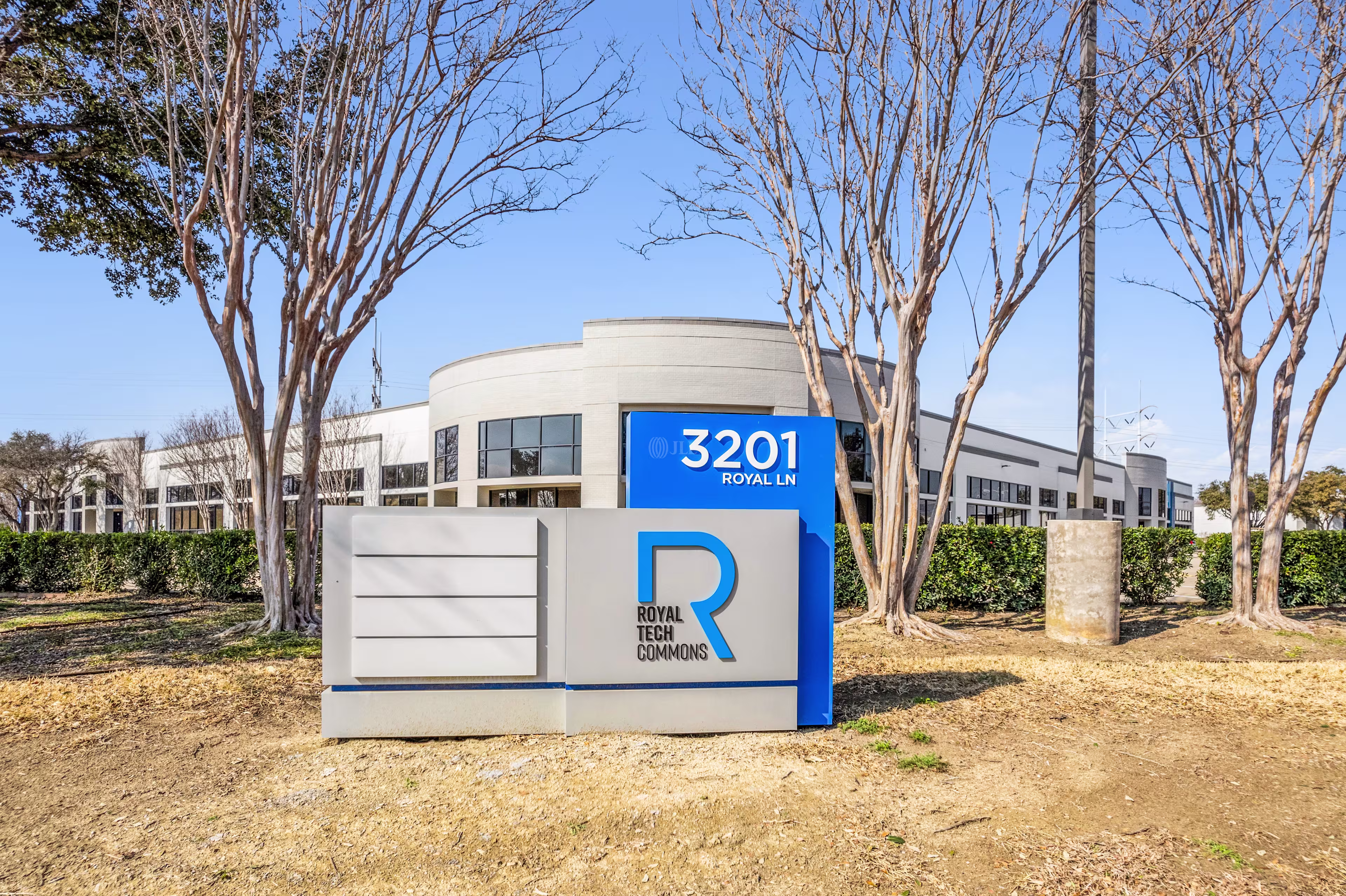 3201 W Royal Ln