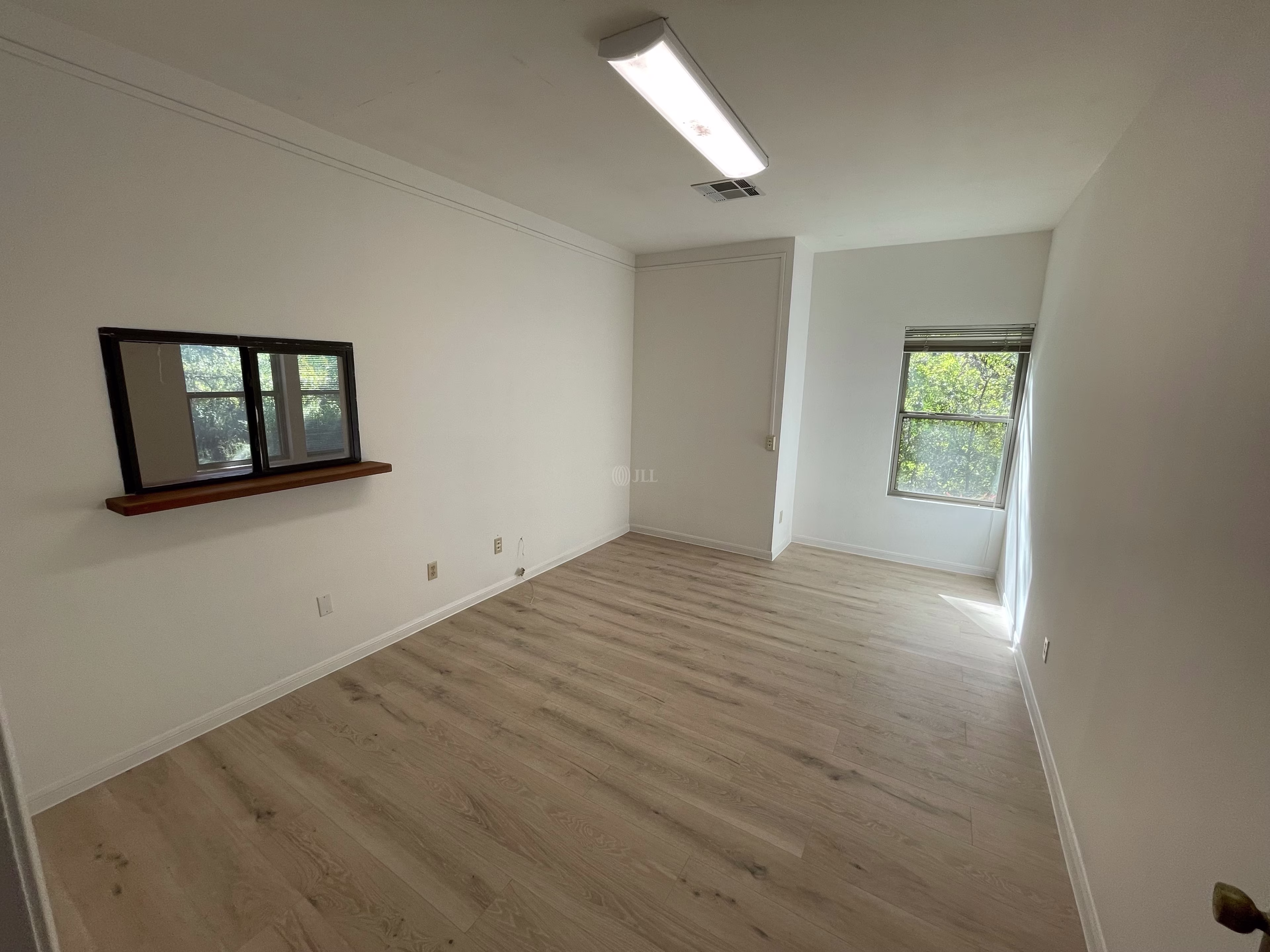 4005 Spicewood Springs Rd