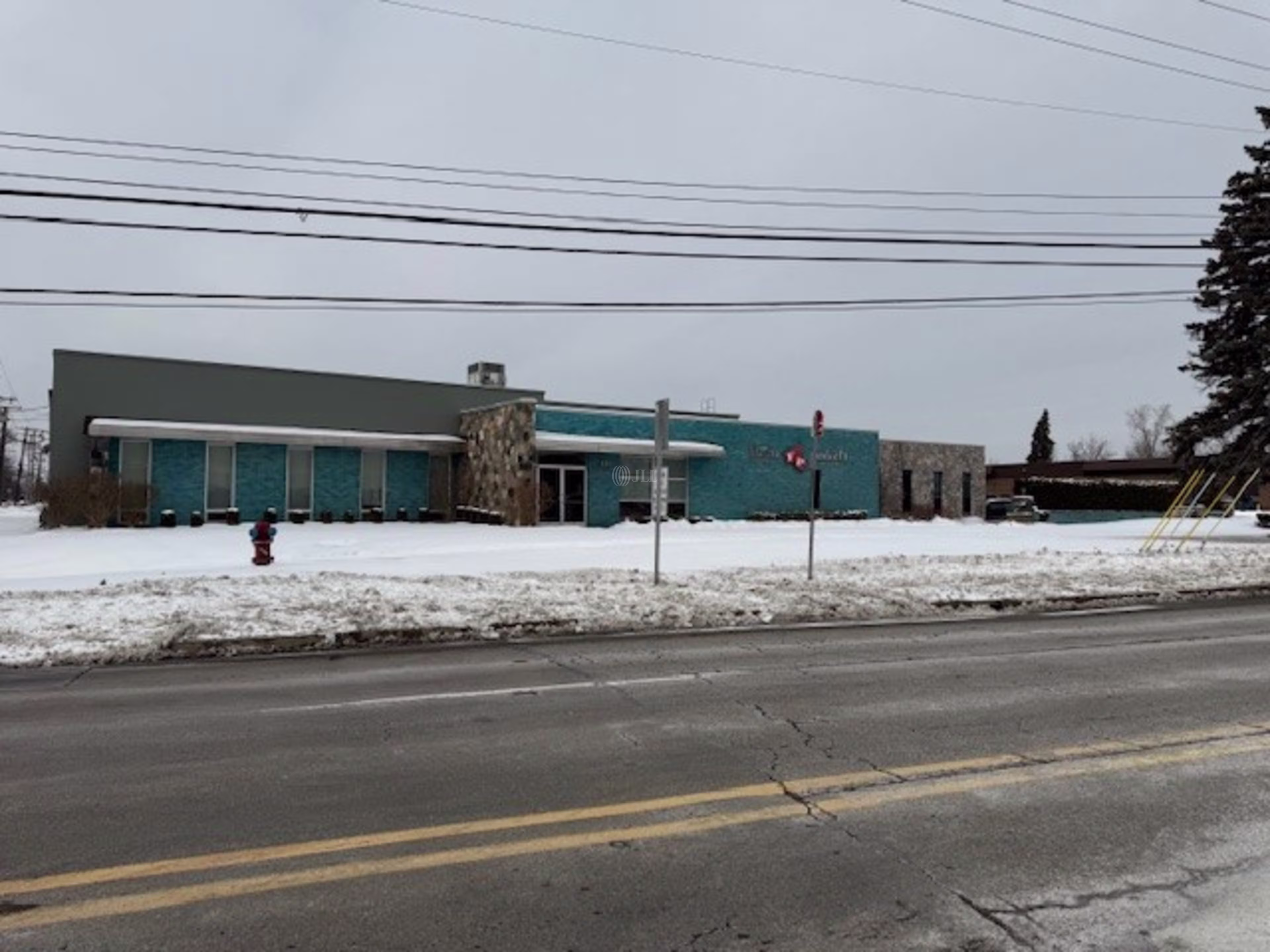 885 Rochester Rd