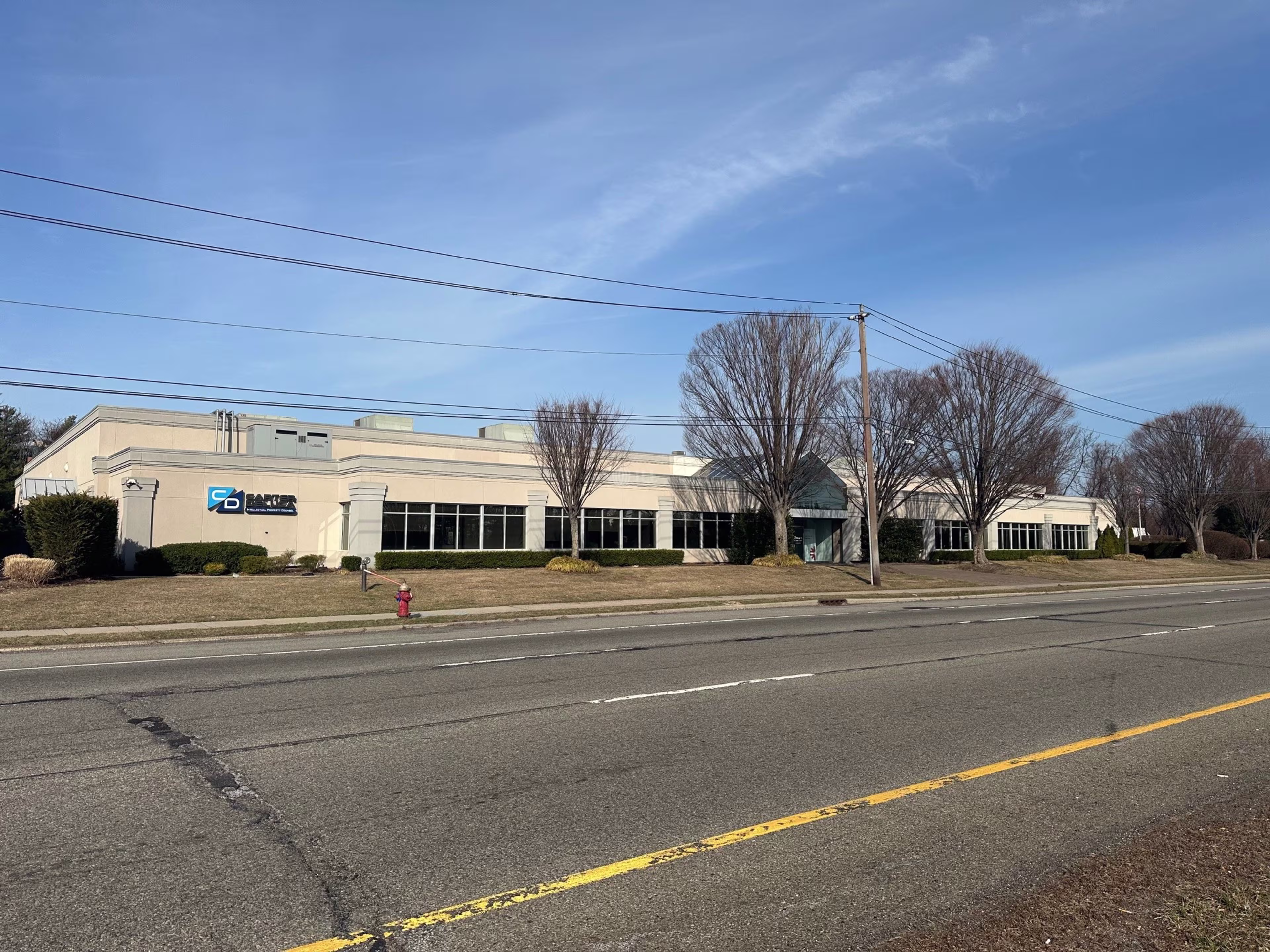 576 Broadhollow Rd