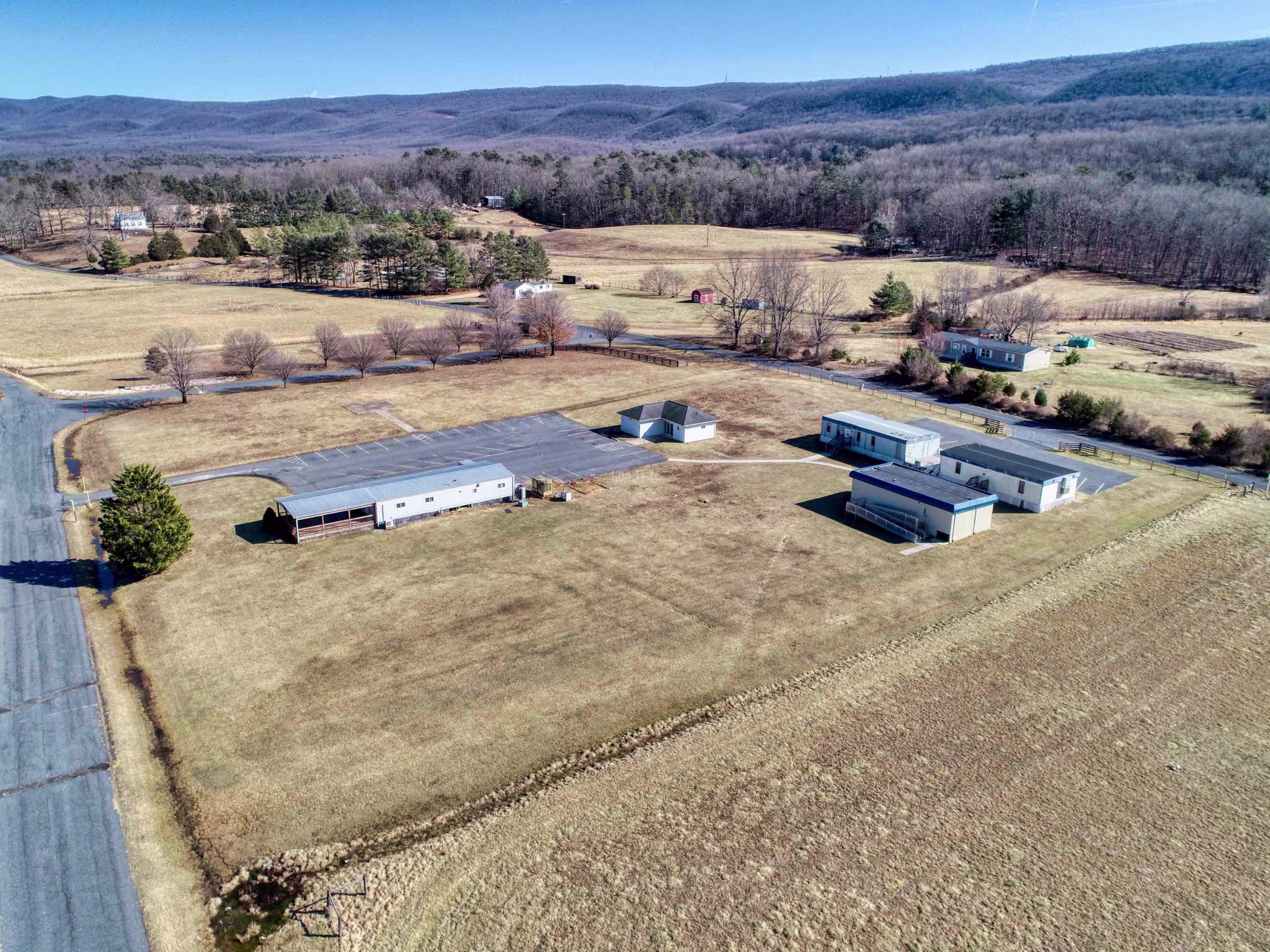 1821 Estaline Valley Rd