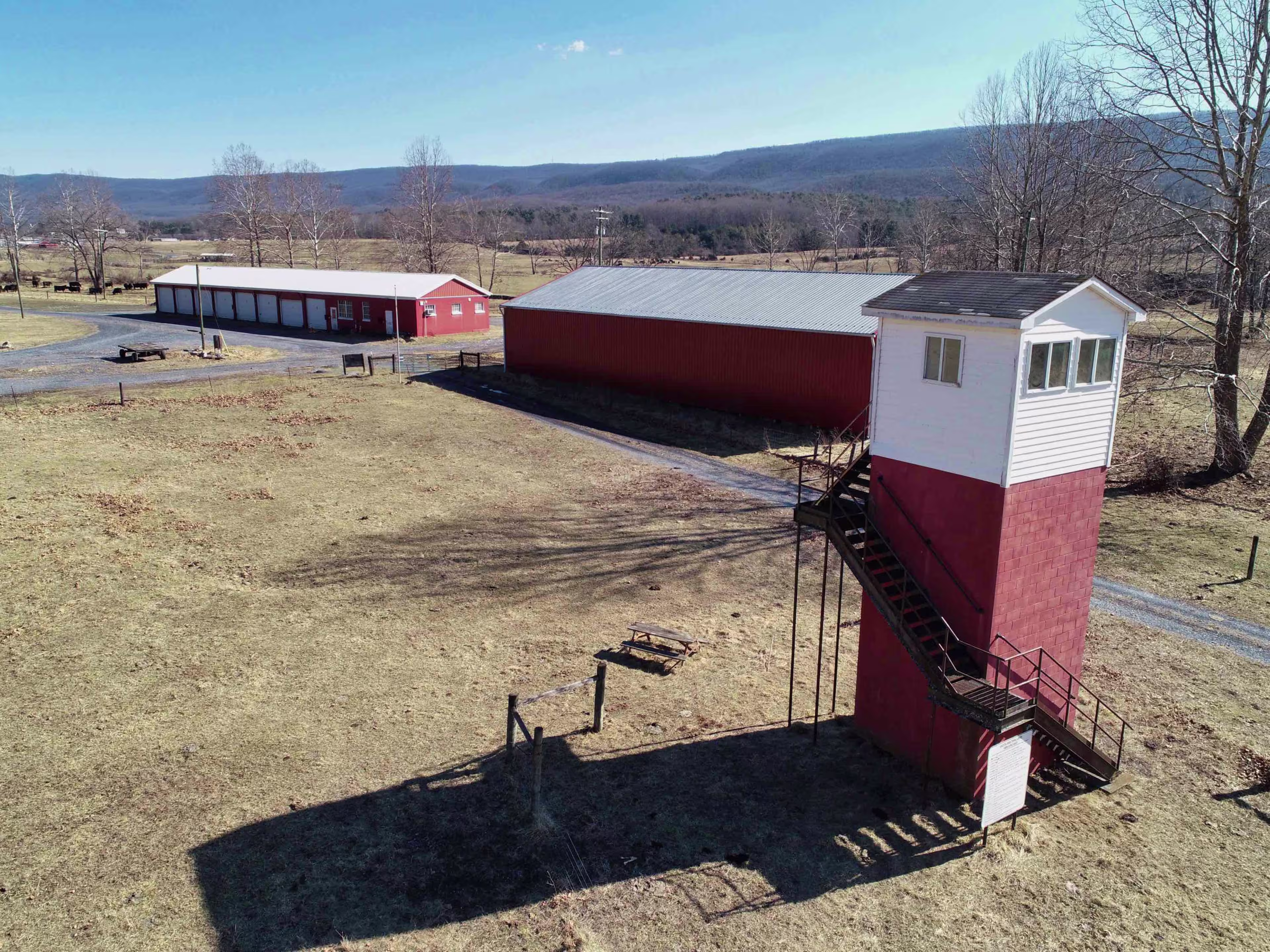 1821 Estaline Valley Rd