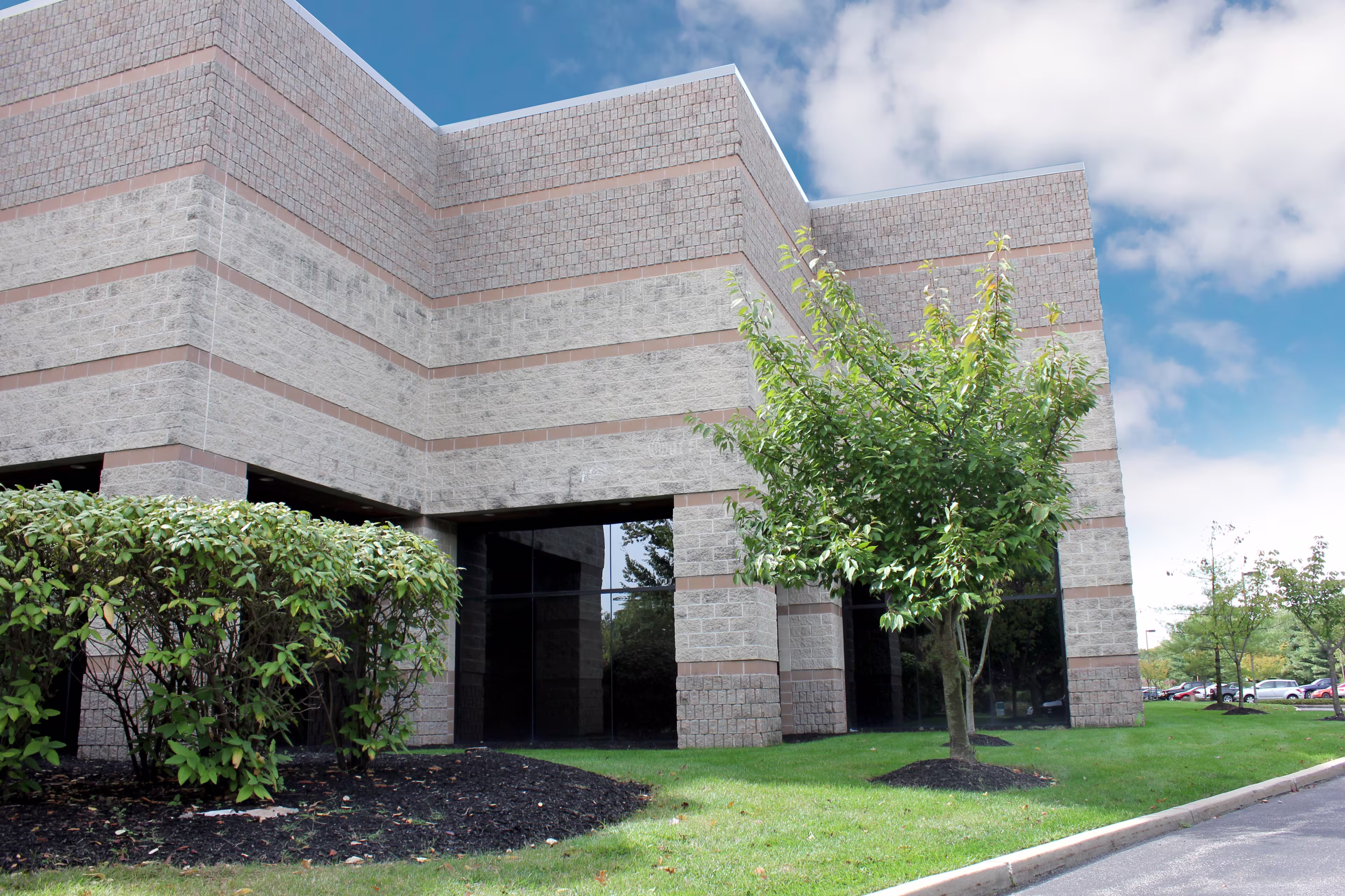 1225 Forest Pkwy