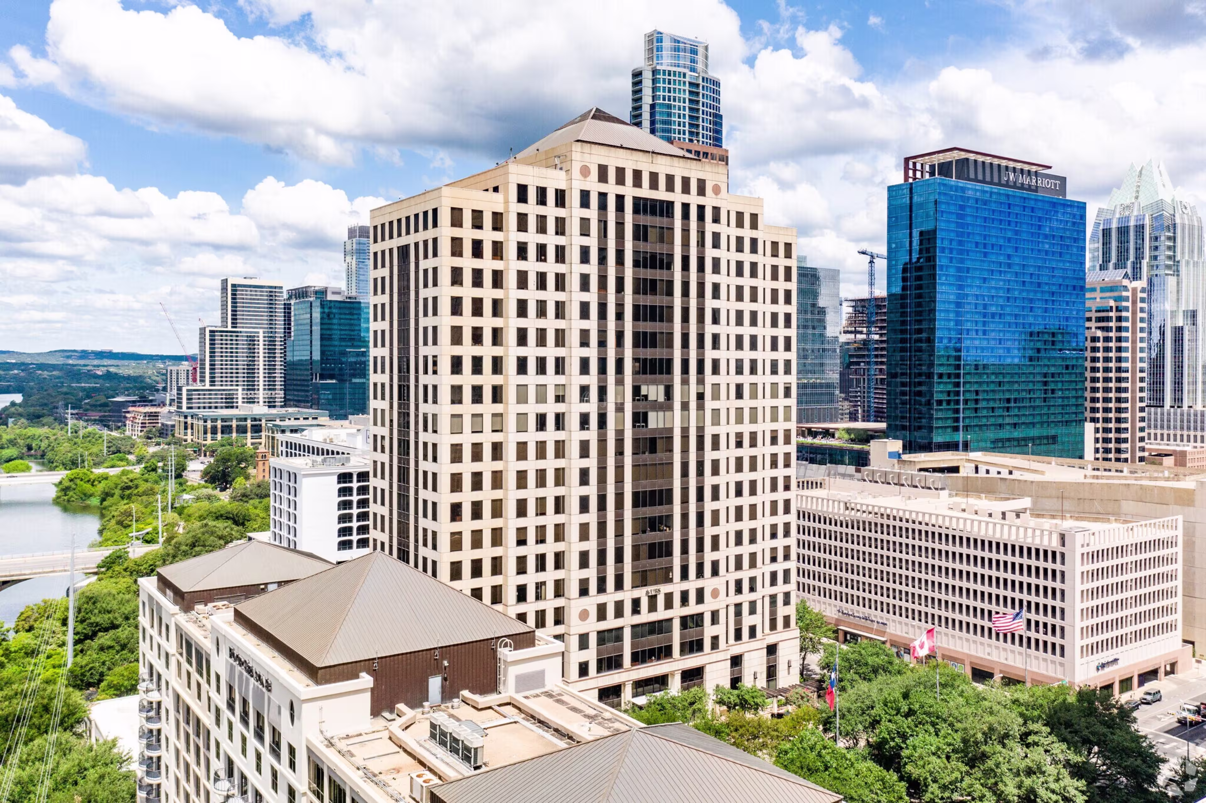 98 San Jacinto Blvd