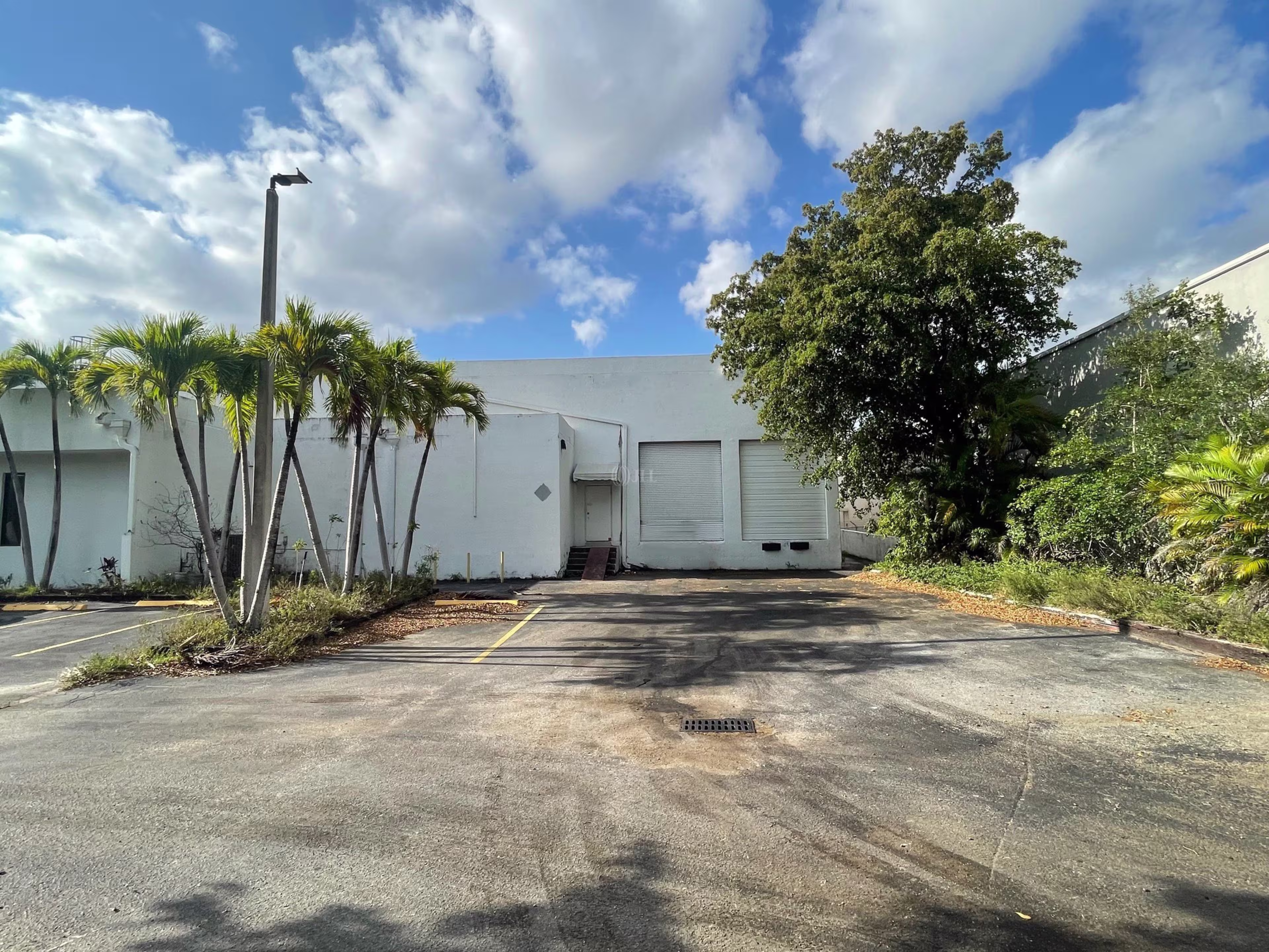 1730 W 38th Pl