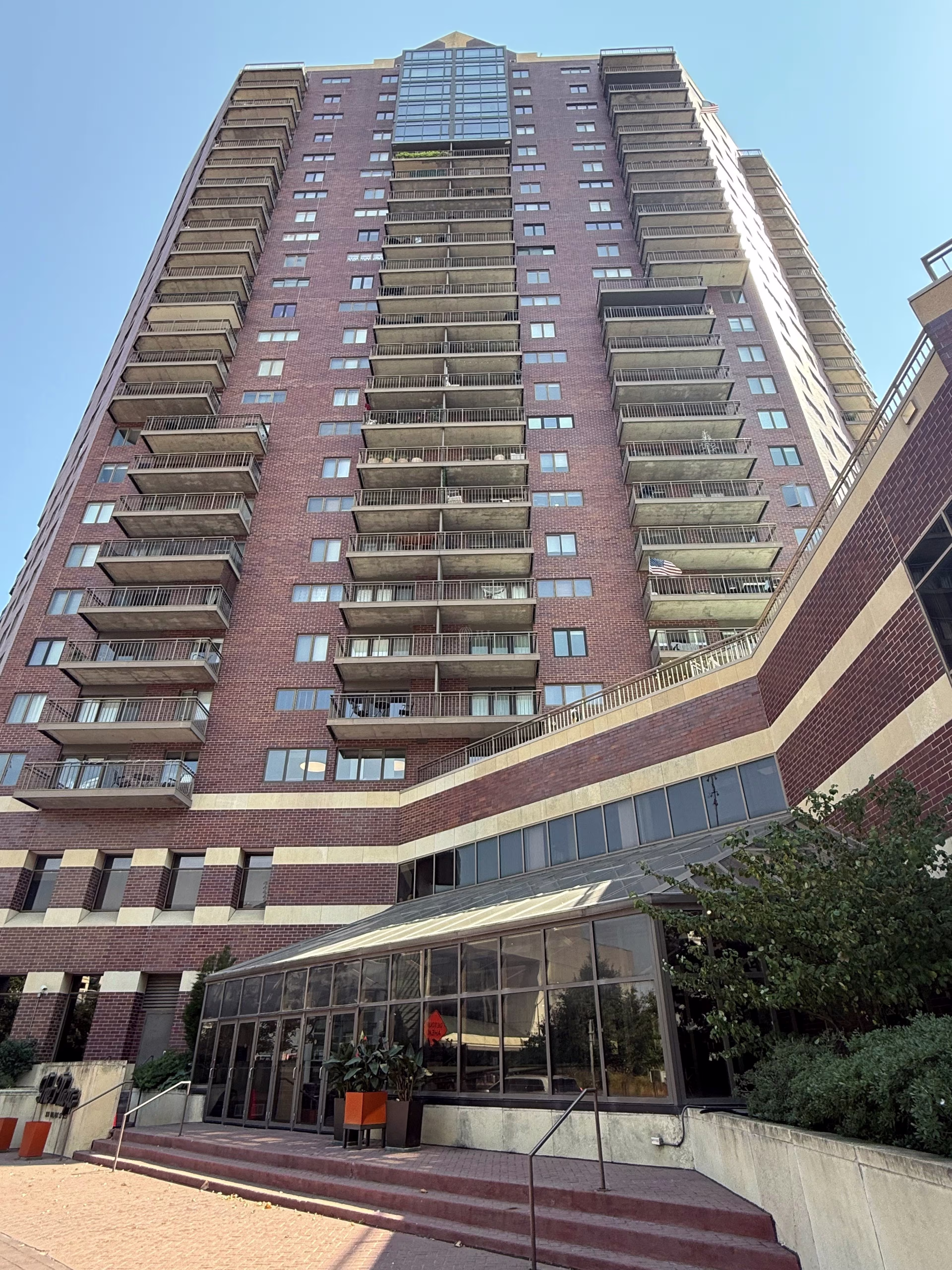 300 Walnut St