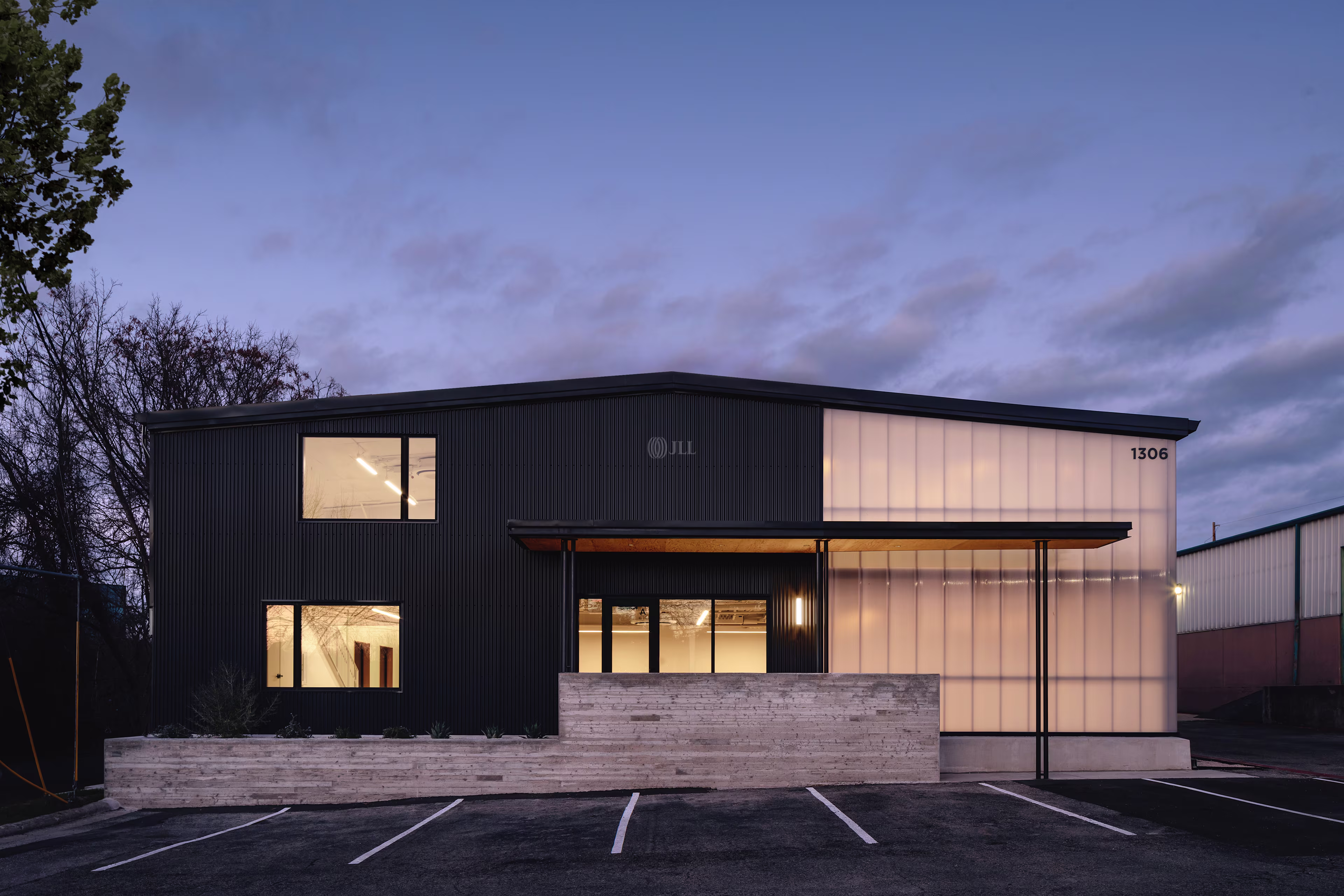 1306 W Oltorf