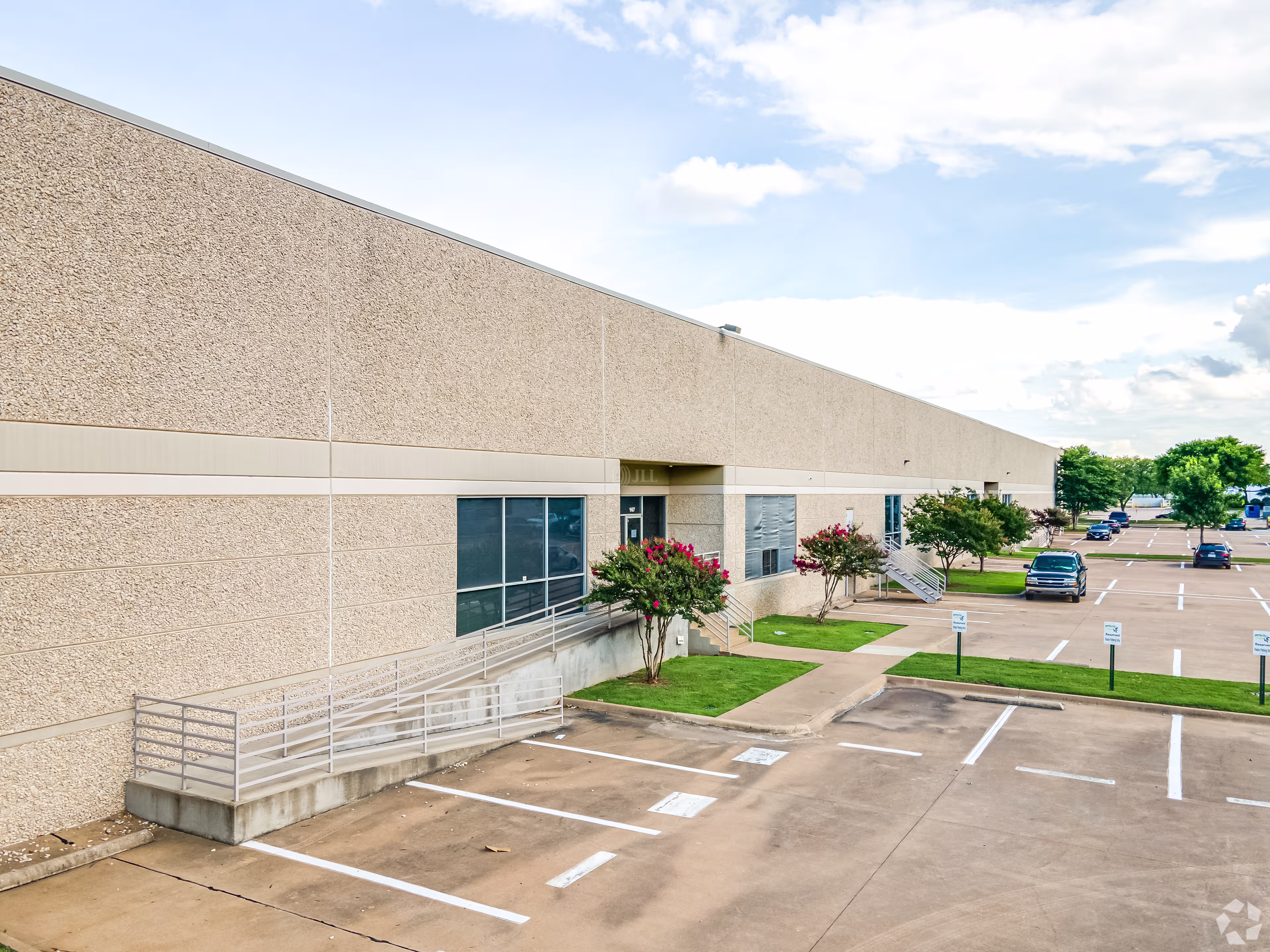 2901 Technology Dr