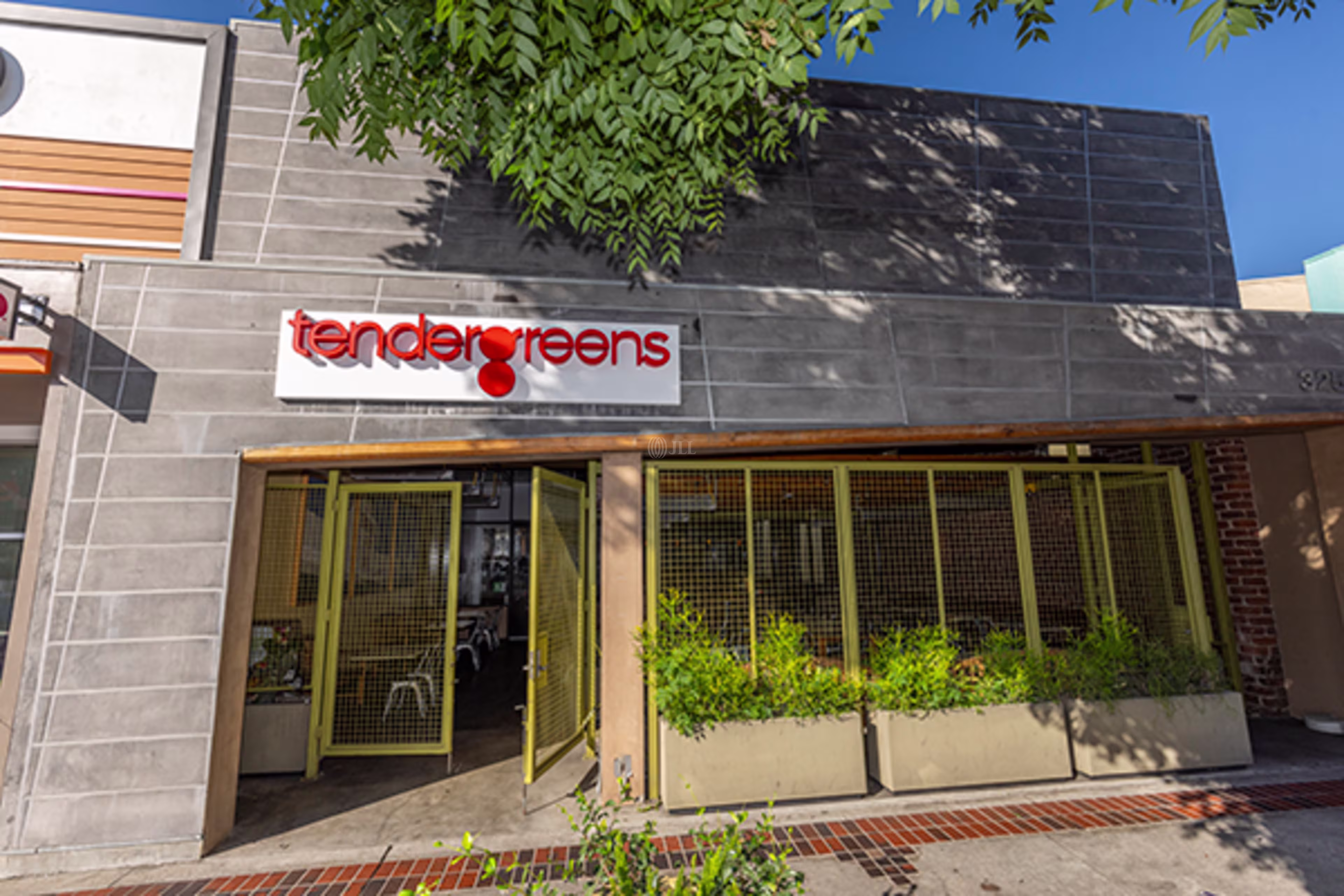 325 N San Fernando Blvd