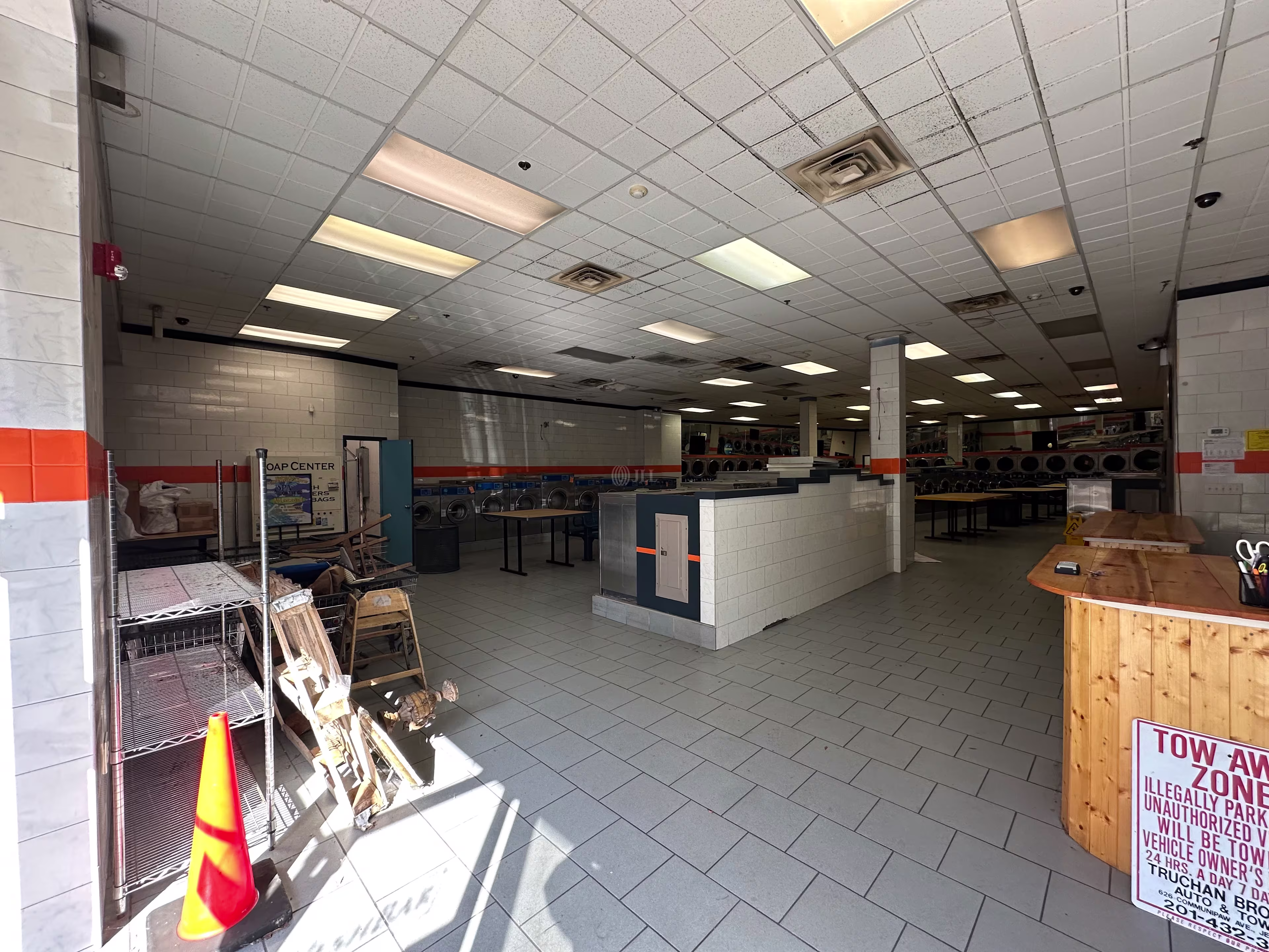 166 Christopher Columbus Dr