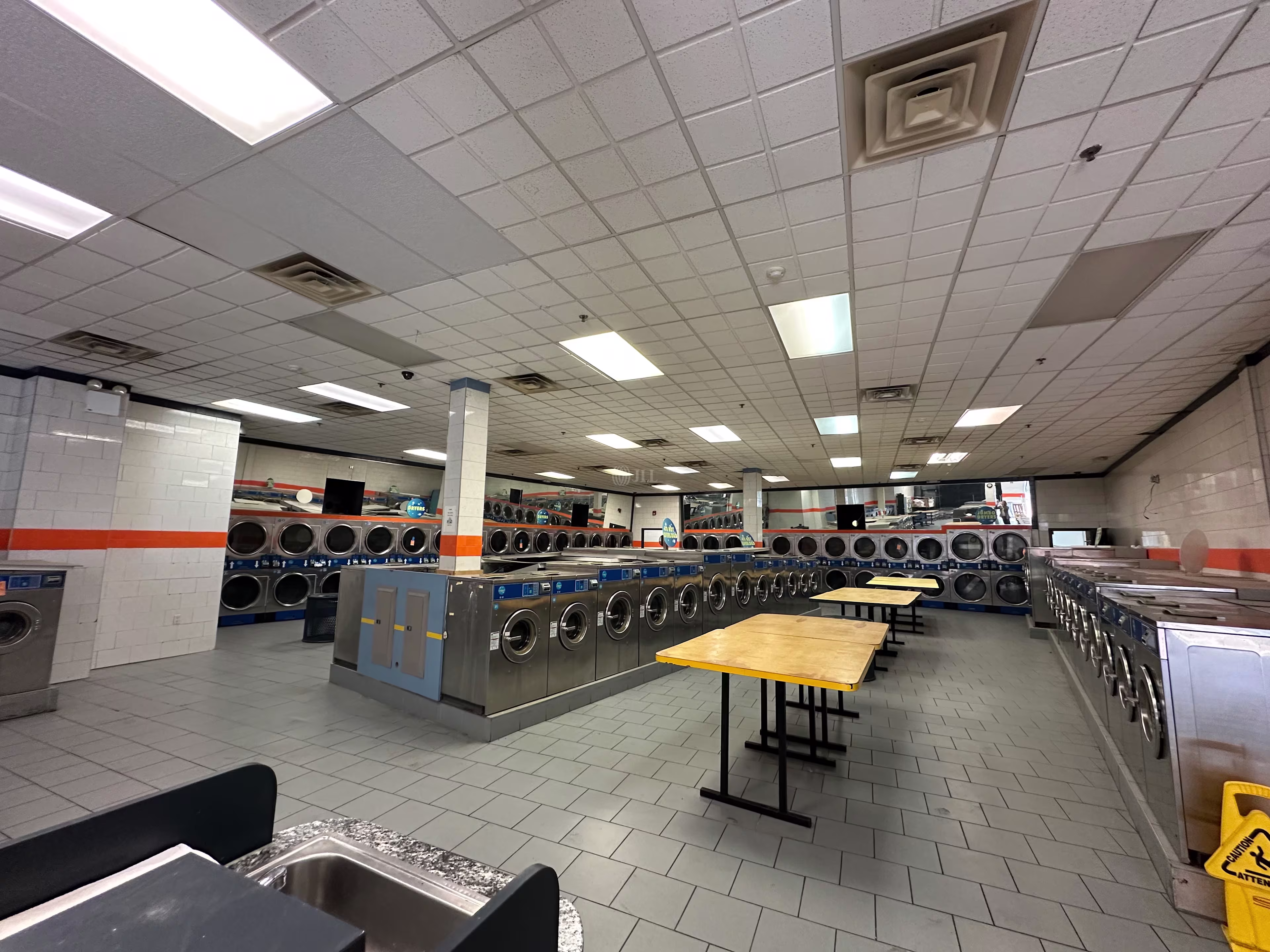 166 Christopher Columbus Dr