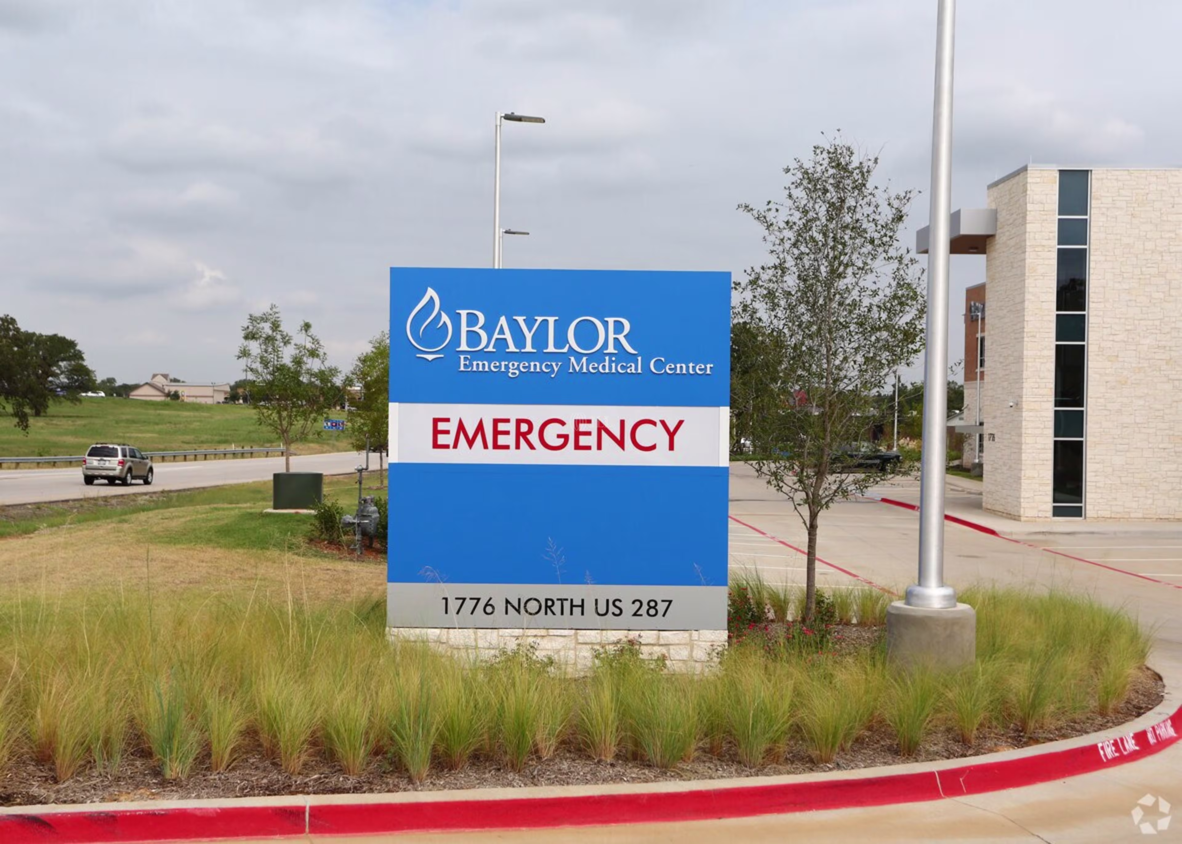 1776 N US Highway 287