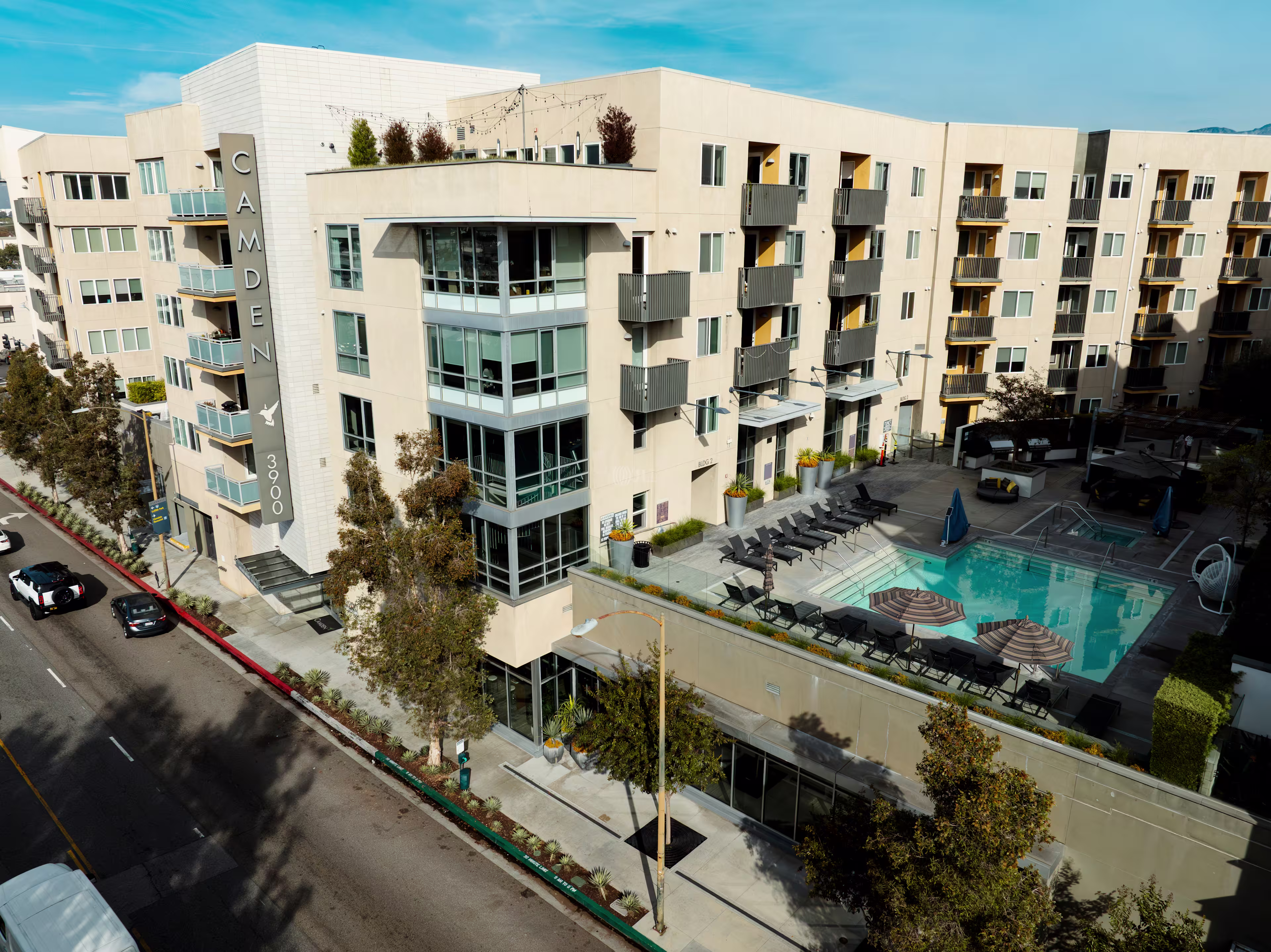 3900 San Fernando Road
