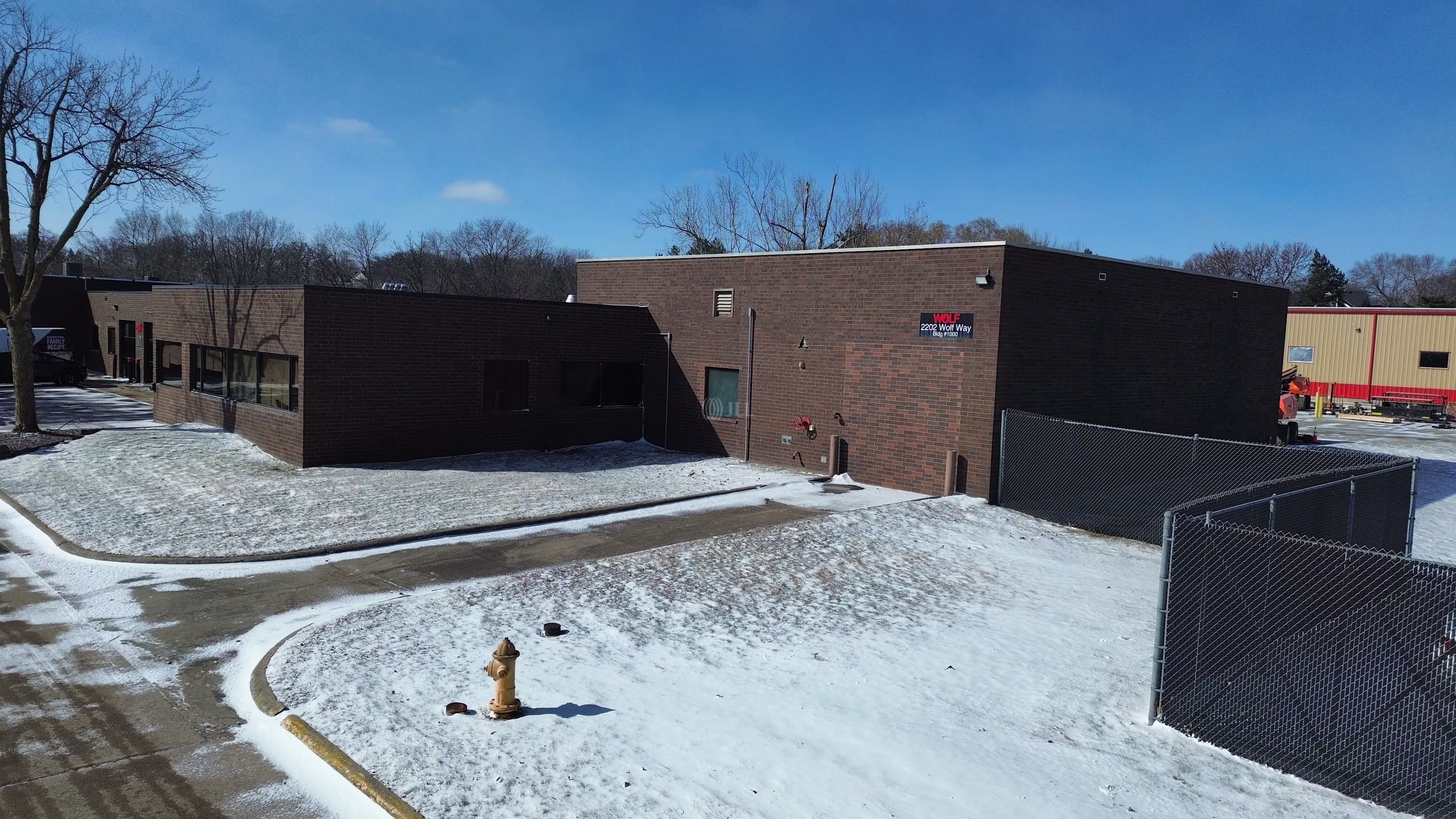 2202 Wolf Way