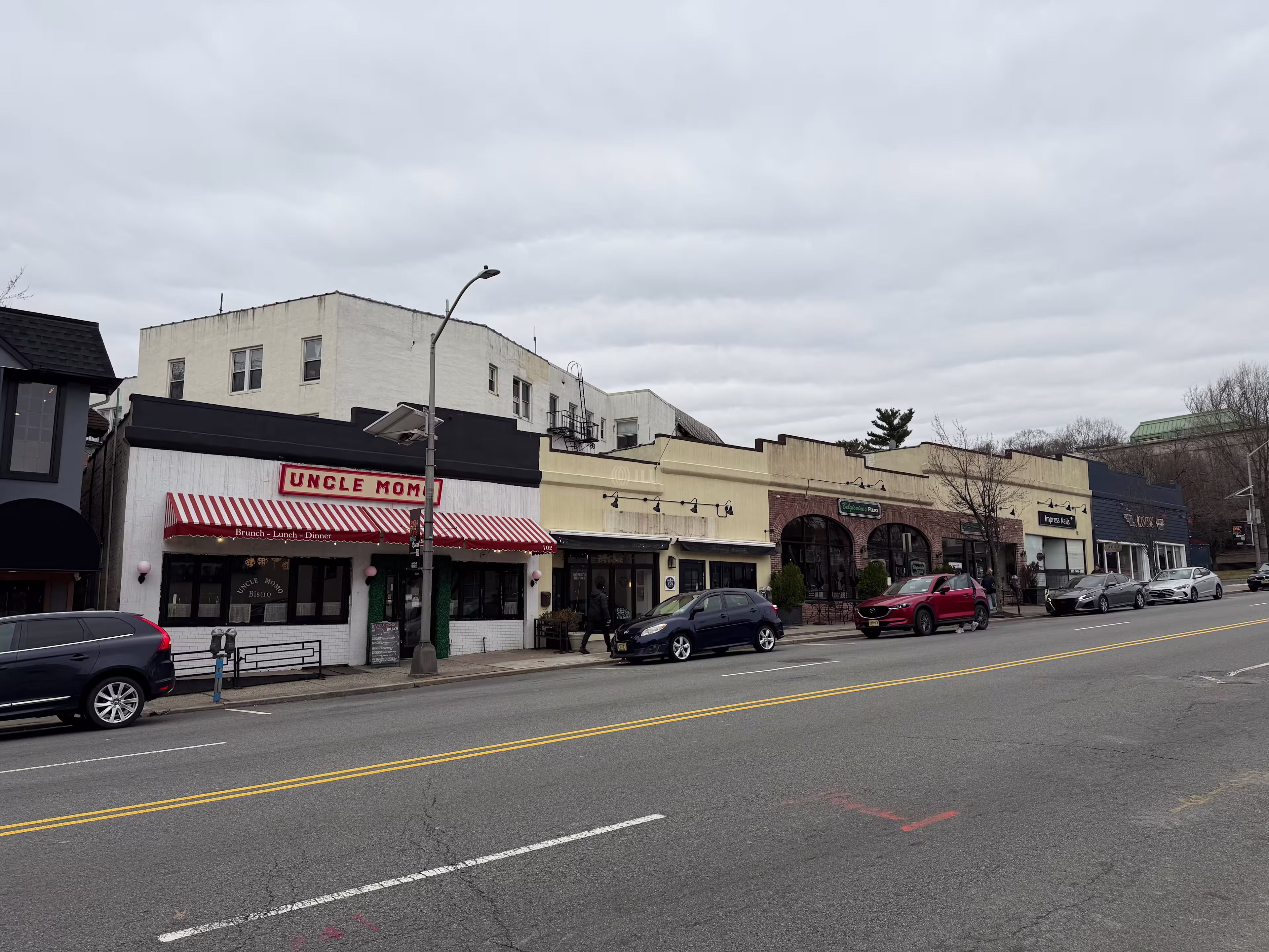 702 Bloomfield Ave