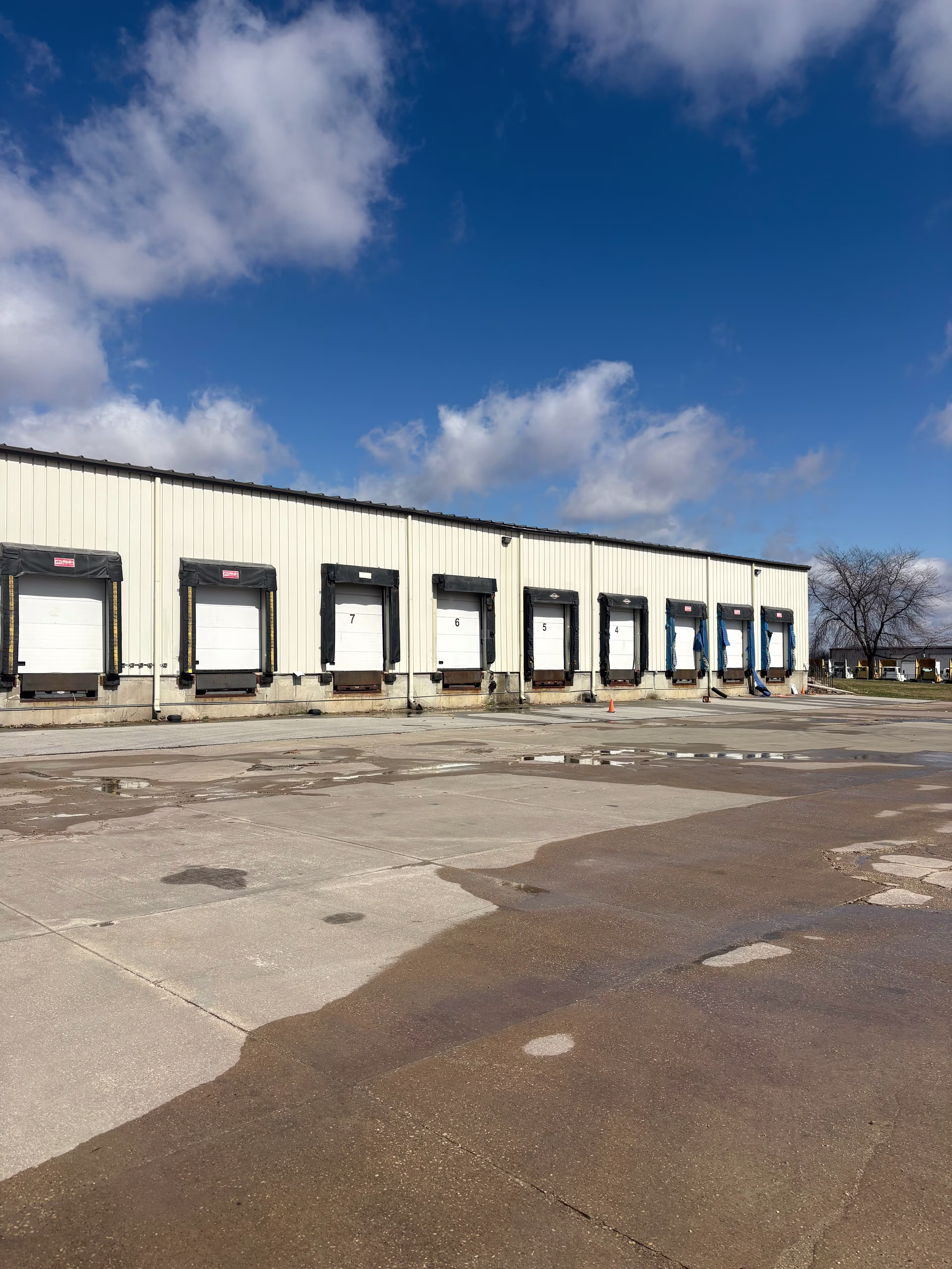2800 SE Enterprise Dr