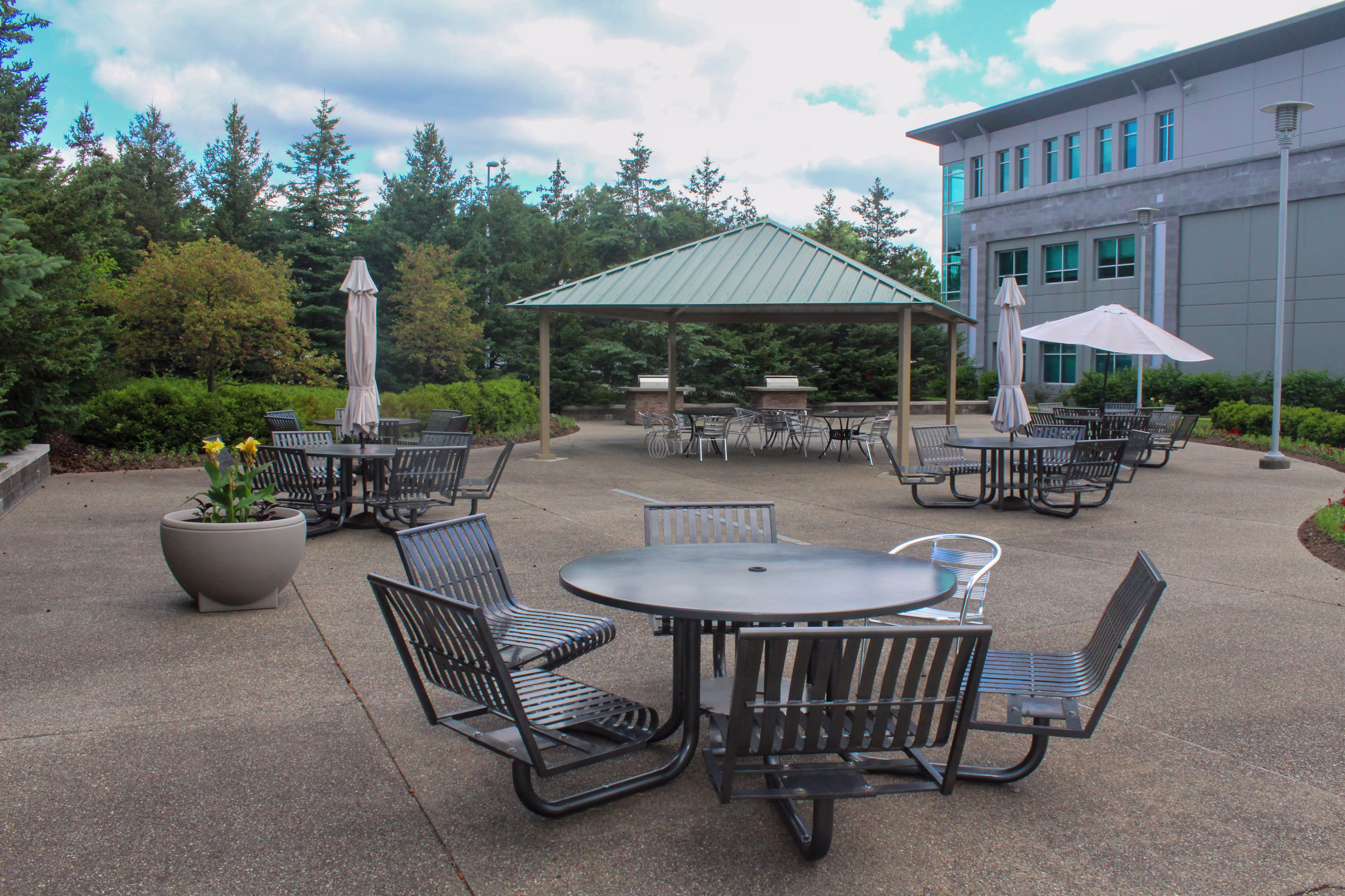 400 Lindbergh Dr