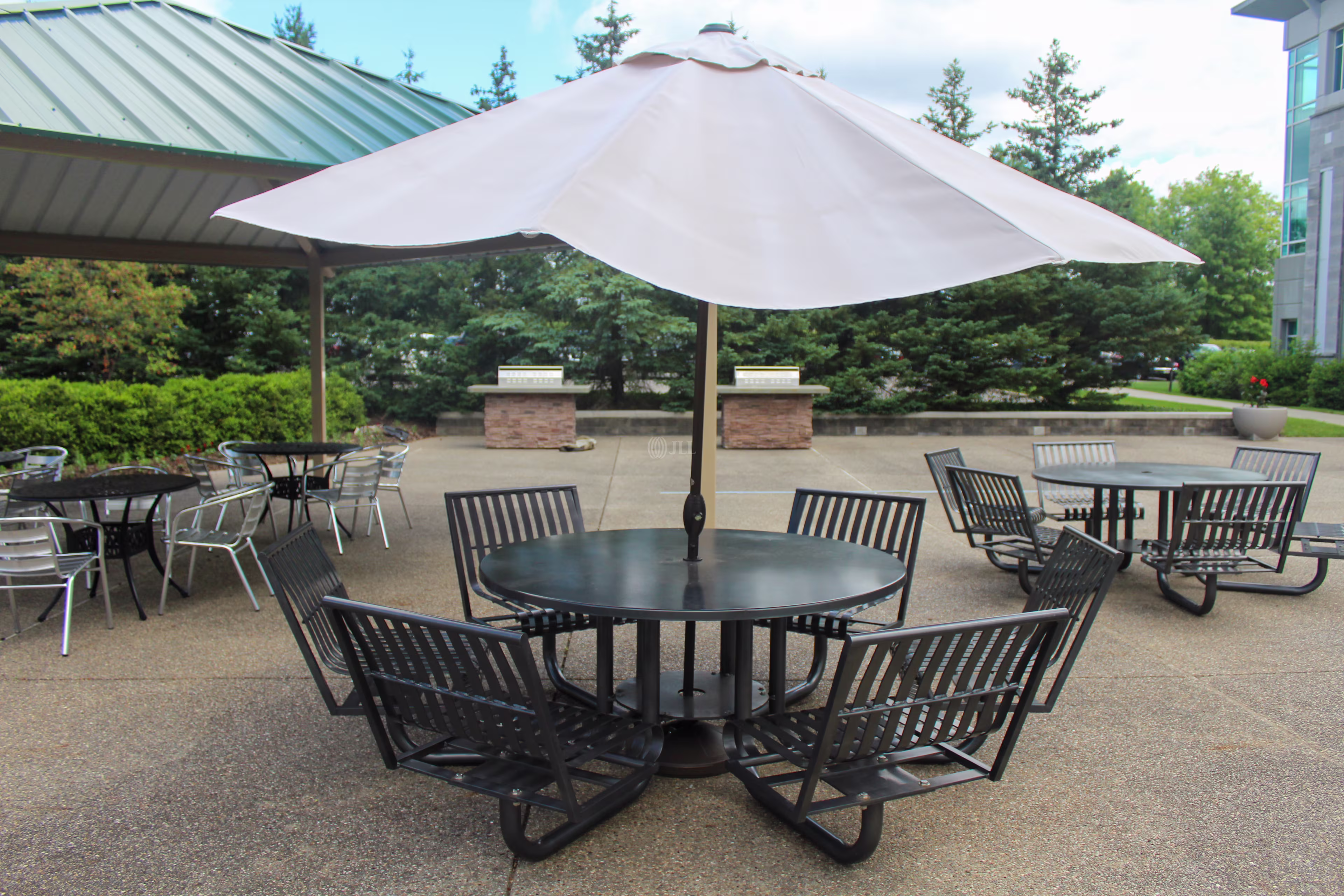 400 Lindbergh Dr