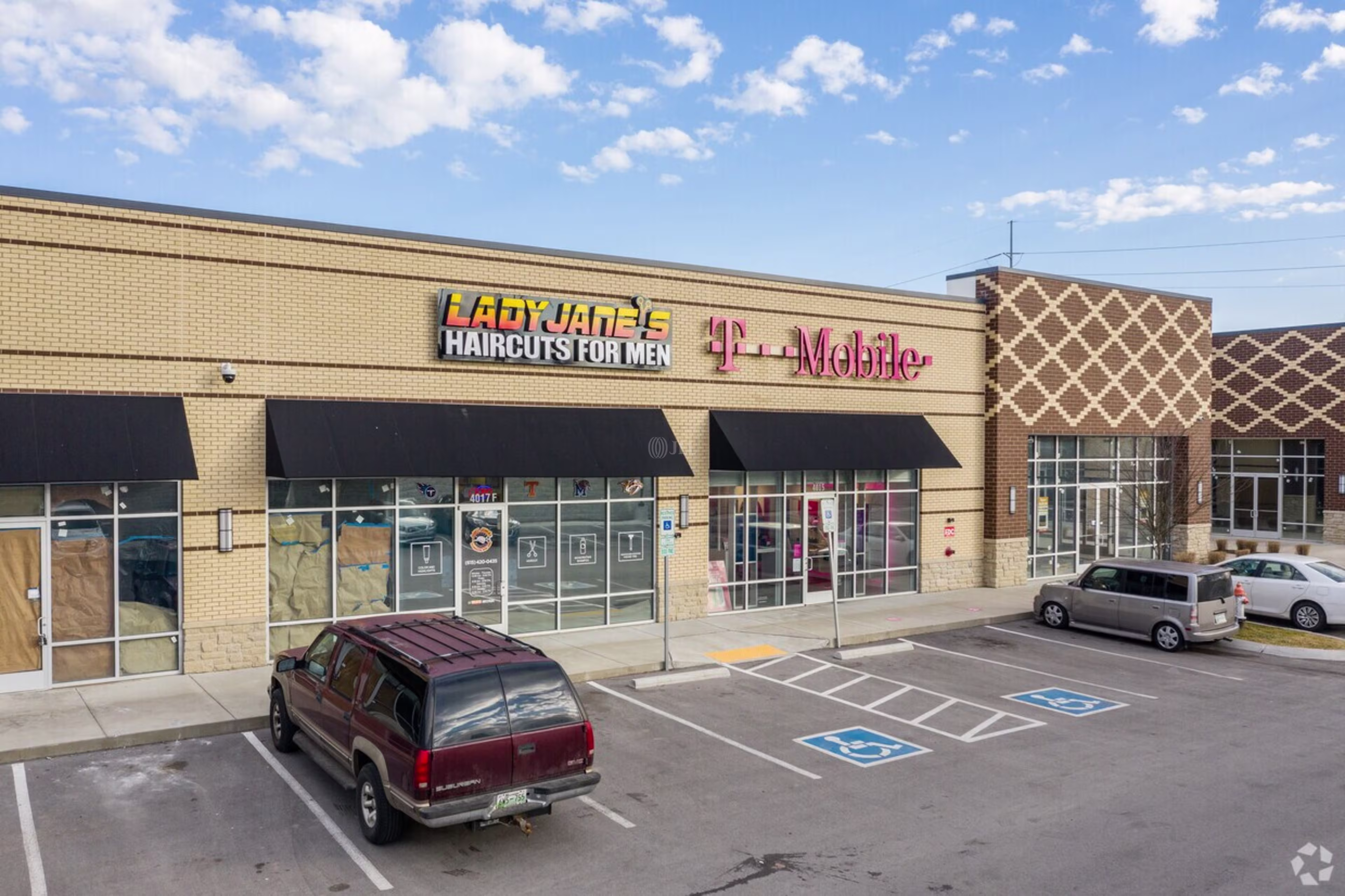 4015 Lebanon Pike