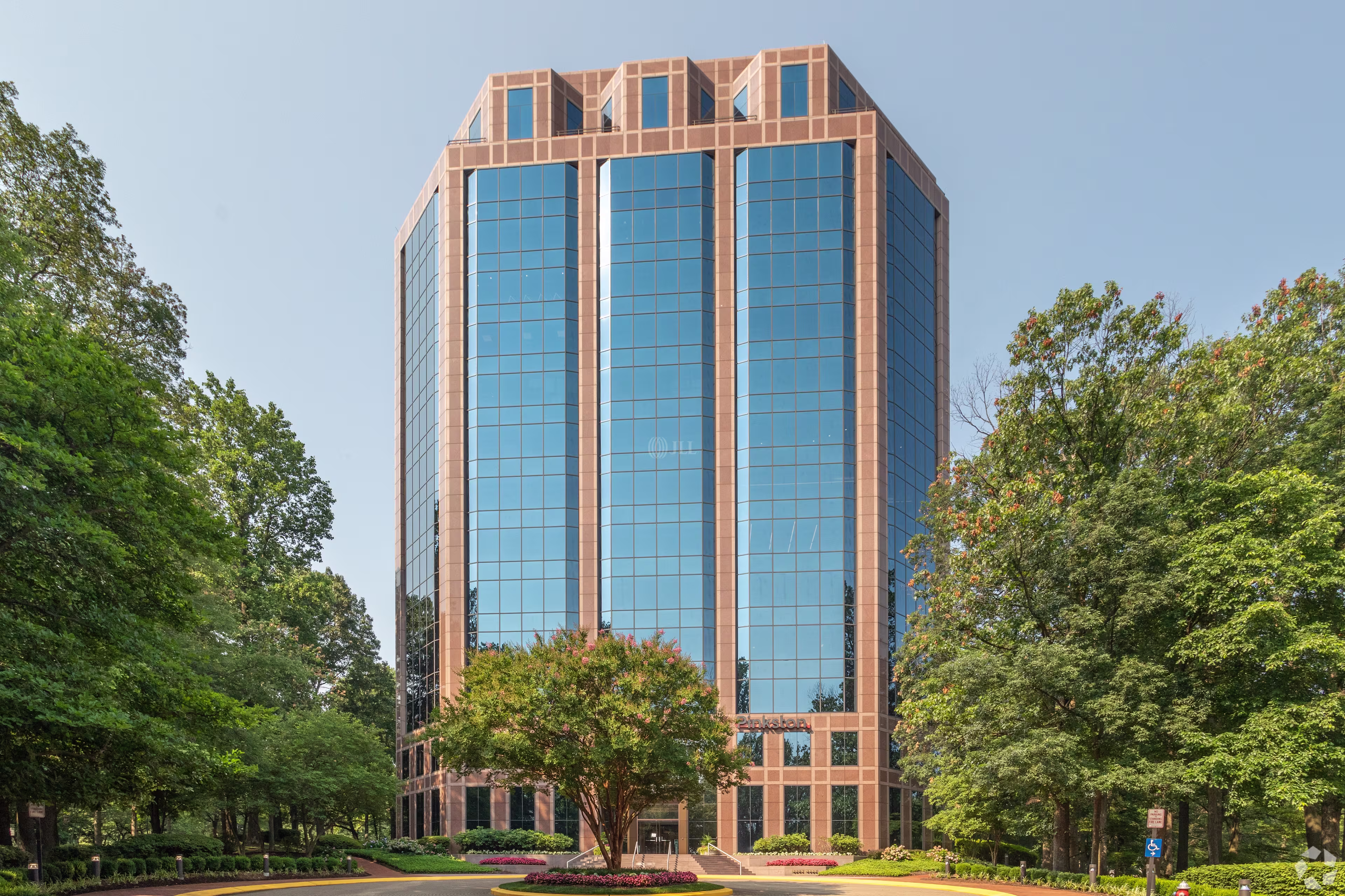 3110 Fairview Park Dr